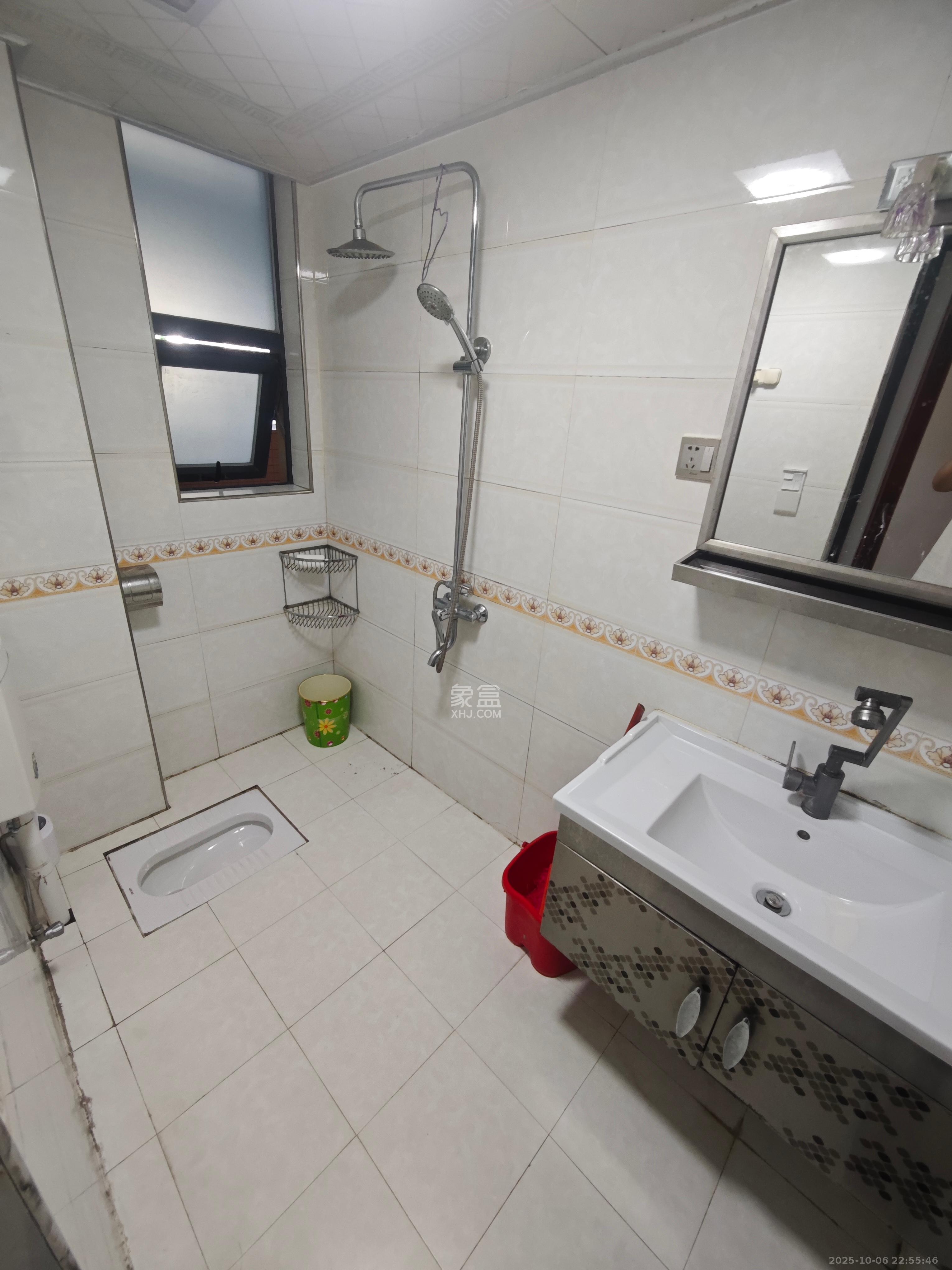 桂花二村 1室1厅1卫 1100.0元/月 桂花二村 1室1厅1卫 1100.0元/月室内图