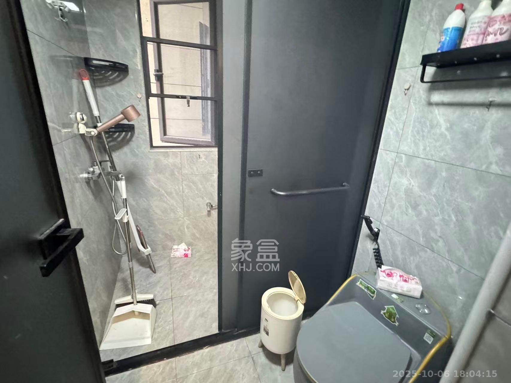 阳光城尚东湾蓝莓苑 3室1厅1卫 2599.0元/月 阳光城尚东湾蓝莓苑 3室1厅1卫 2599.0元/月室内图