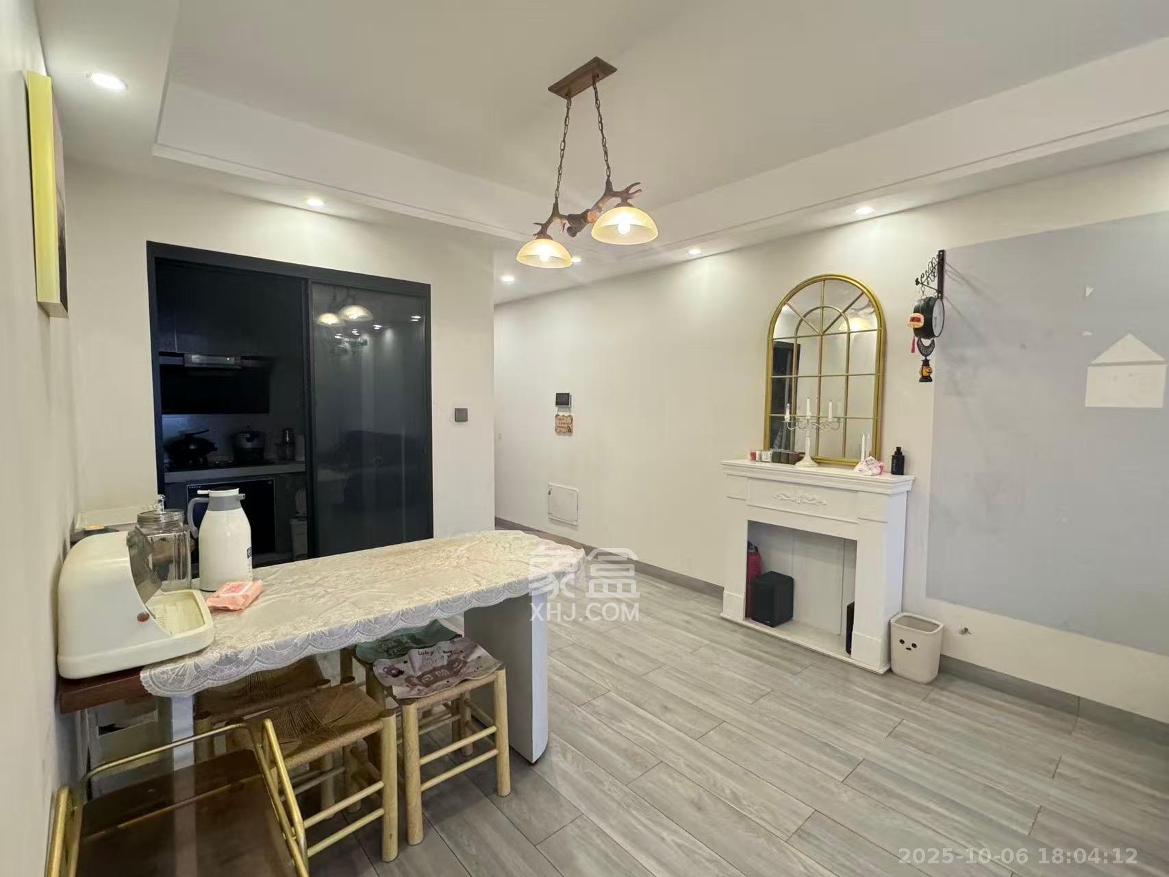 阳光城尚东湾蓝莓苑  3室1厅1卫    2599.0元/月室内图