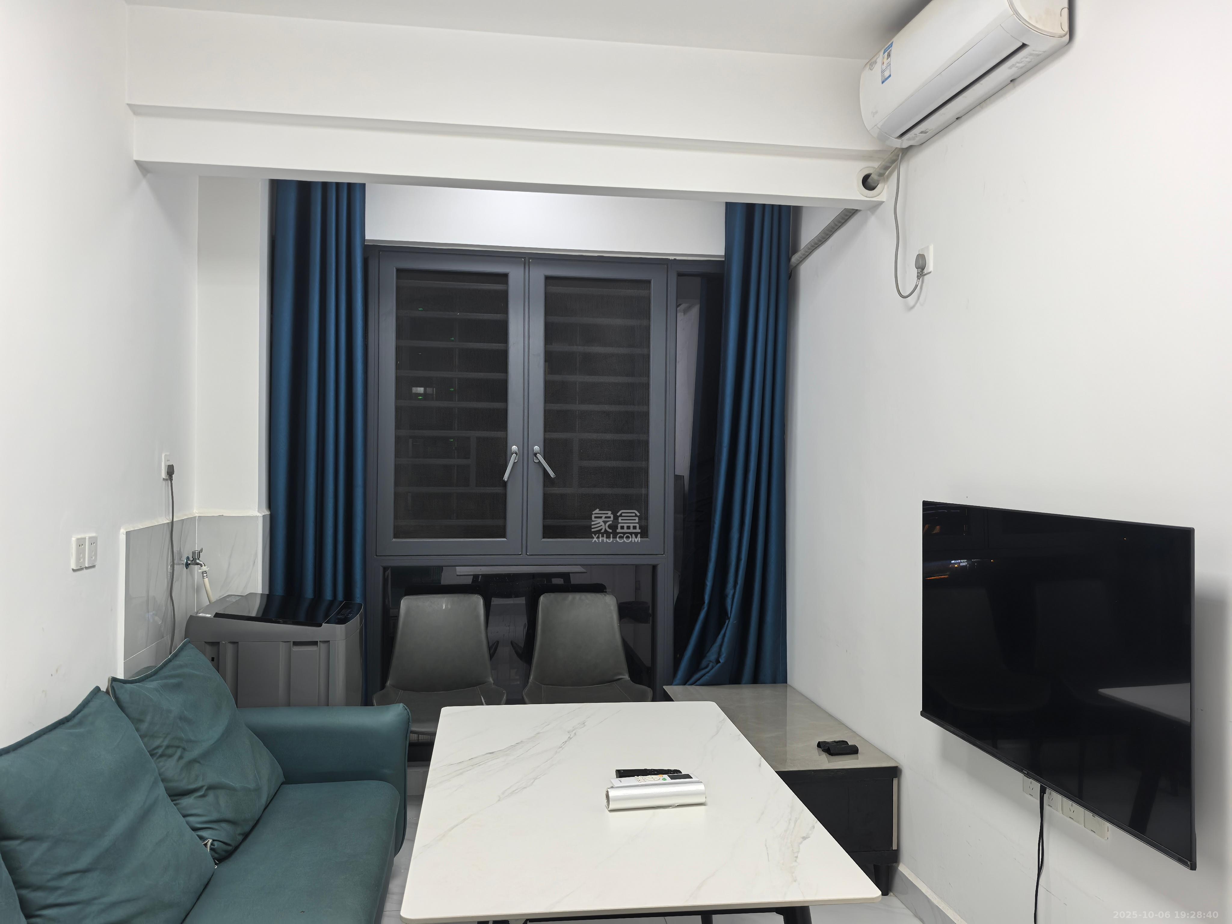 长房明宸府  2室2厅1卫    1700.0元/月 长房明宸府  2室2厅1卫    1700.0元/月