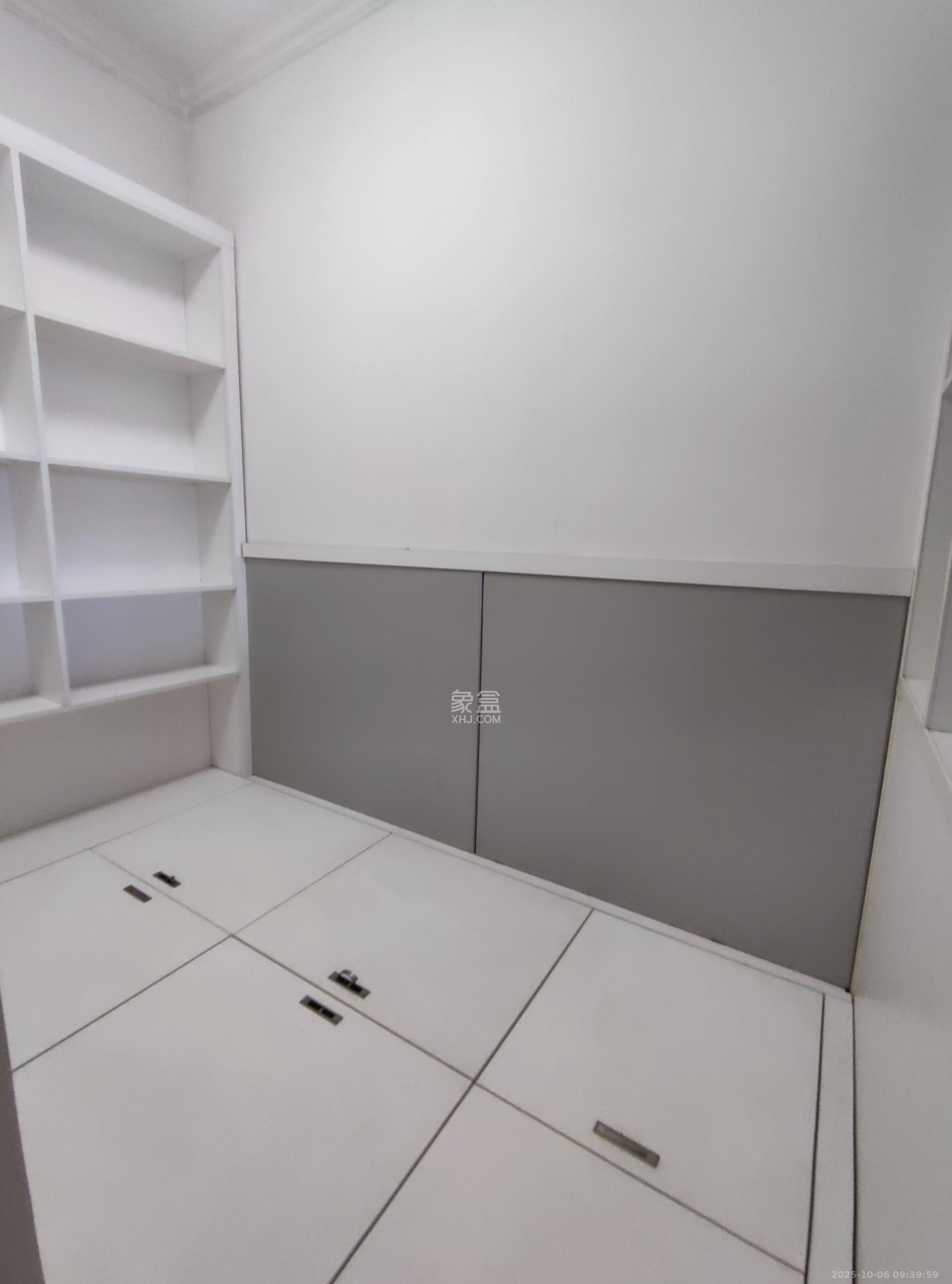 怡海星城  2室2厅1卫    1800.0元/月室内图