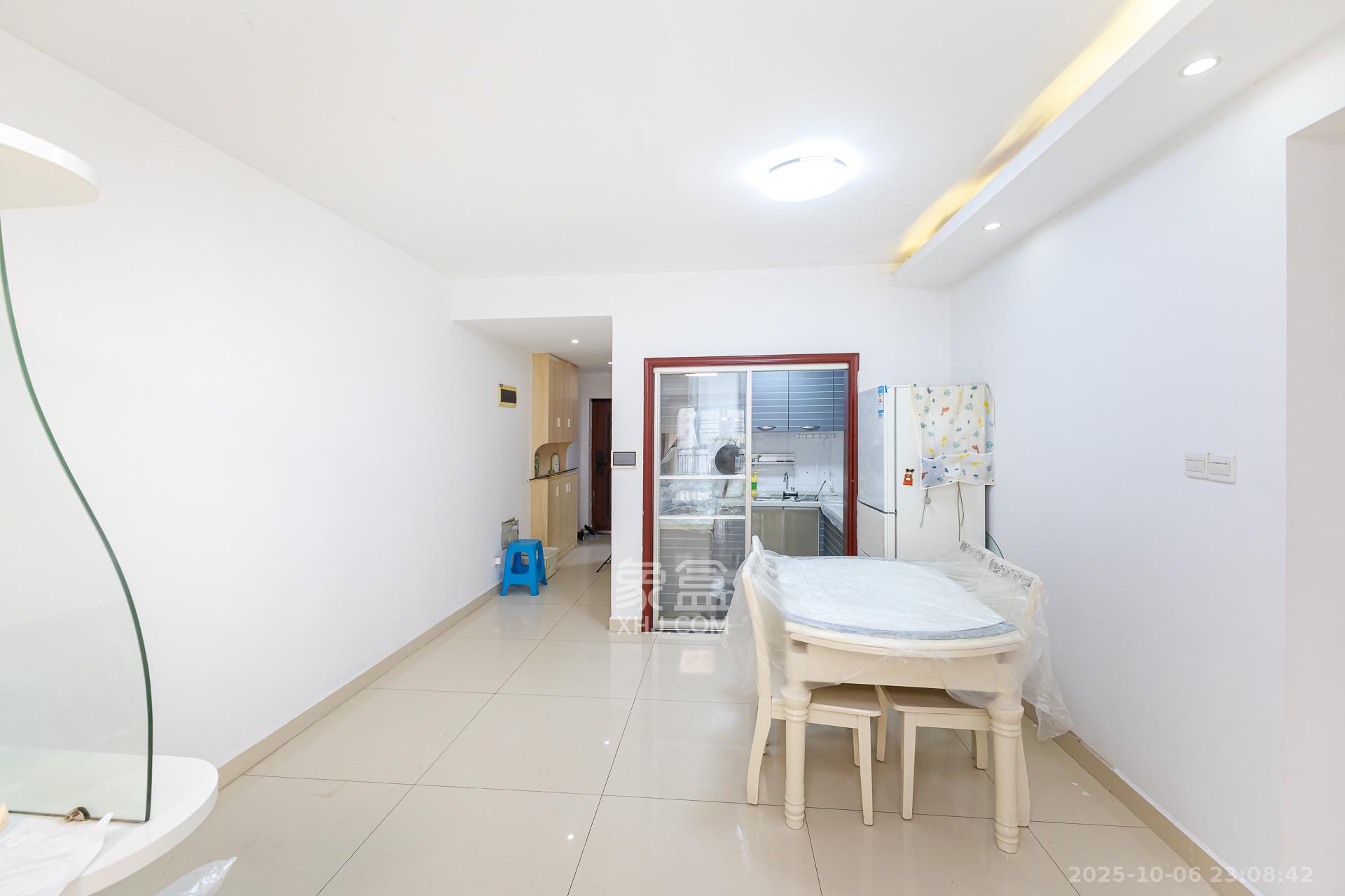 润和之悦（金泽园）  3室2厅1卫    63.0万客厅