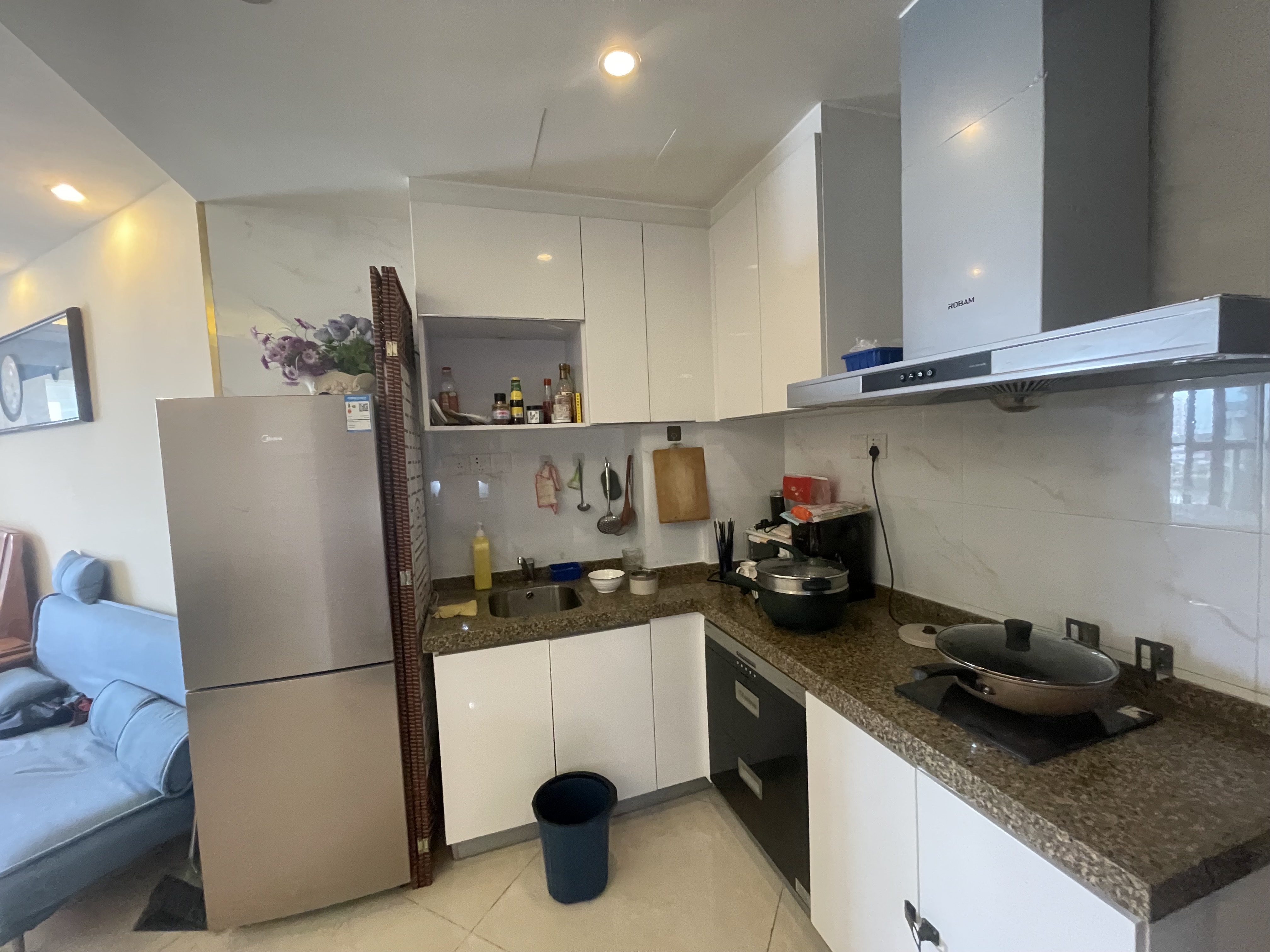 恒大海口湾二期 1室1厅1卫 2400.0元/月 恒大海口湾二期 1室1厅1卫 2400.0元/月室内图