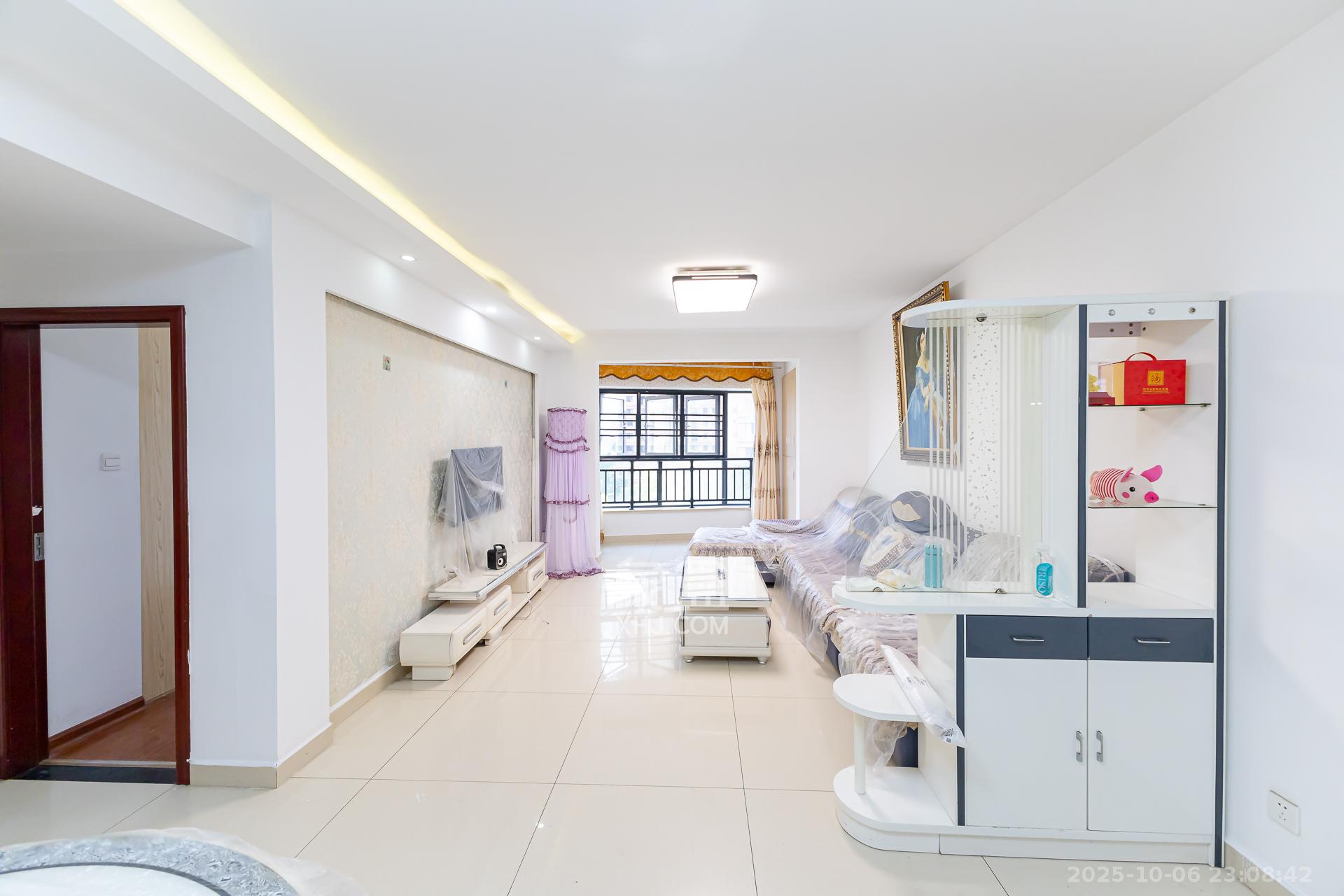 润和之悦（金泽园）  3室2厅1卫    63.0万客厅