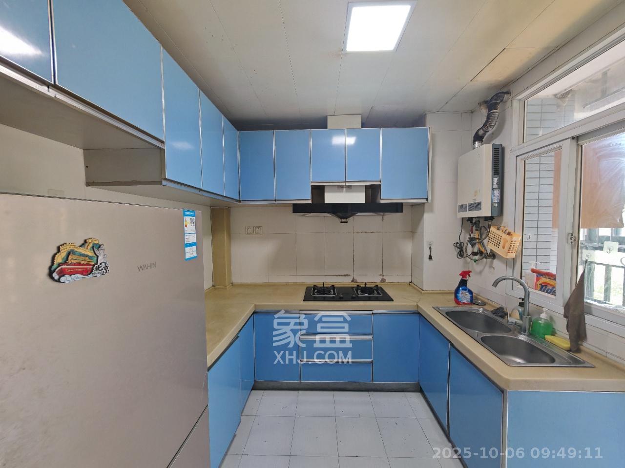 望兴景园一期 3室2厅2卫 2600.0元/月 望兴景园一期 3室2厅2卫 2600.0元/月室内图