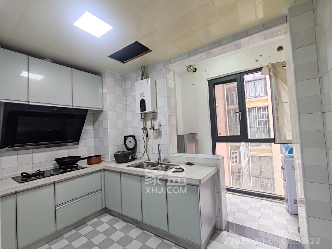 山水湾 3室2厅1卫 1500.0元/月 山水湾 3室2厅1卫 1500.0元/月室内图