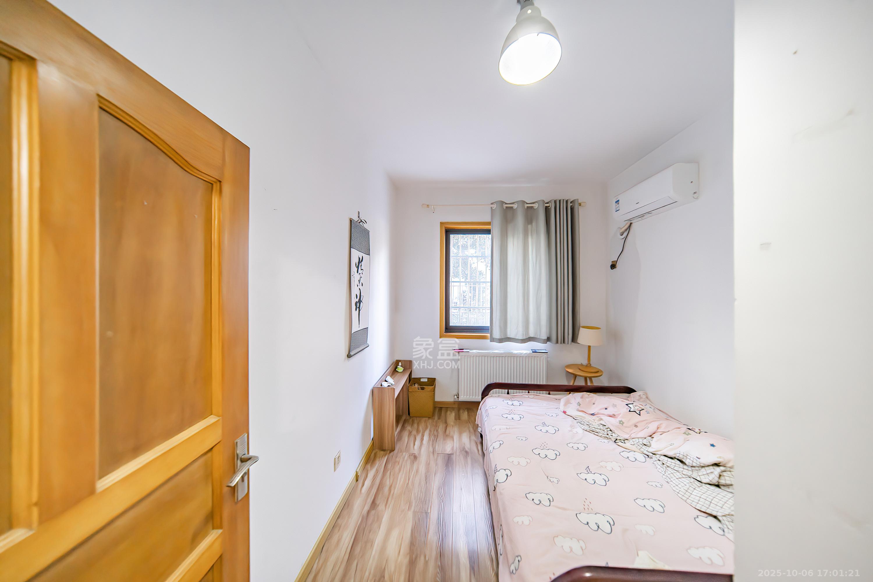 阳光100一期、四五期 4室2厅2卫 4000.0元/月 阳光100一期、四五期 4室2厅2卫 4000.0元/月室内图