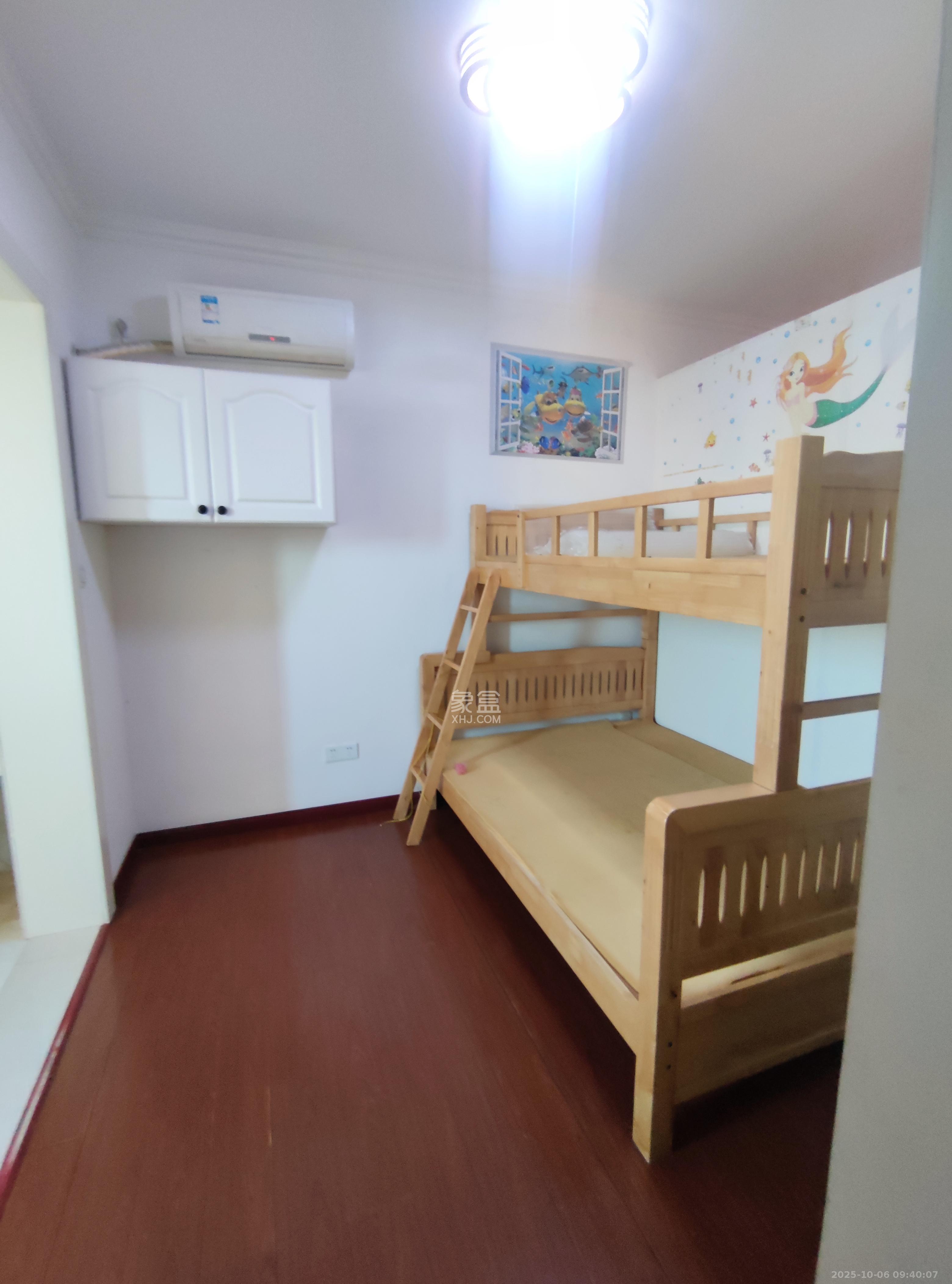 怡海星城  2室2厅1卫    1800.0元/月室内图