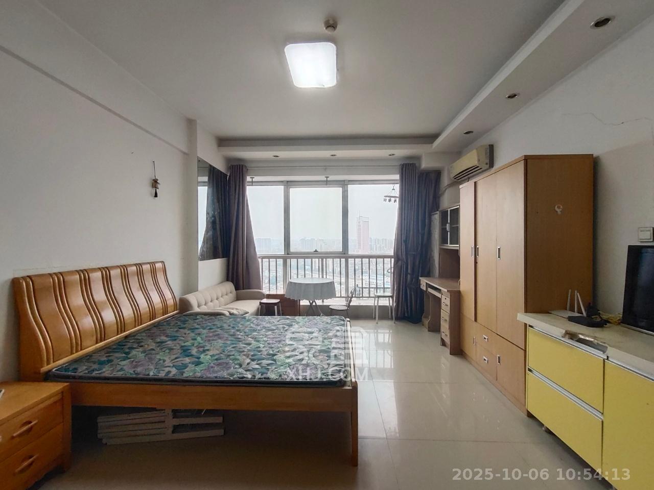 融圣国际  1室1厅1卫    1500.0元/月 融圣国际  1室1厅1卫    1500.0元/月