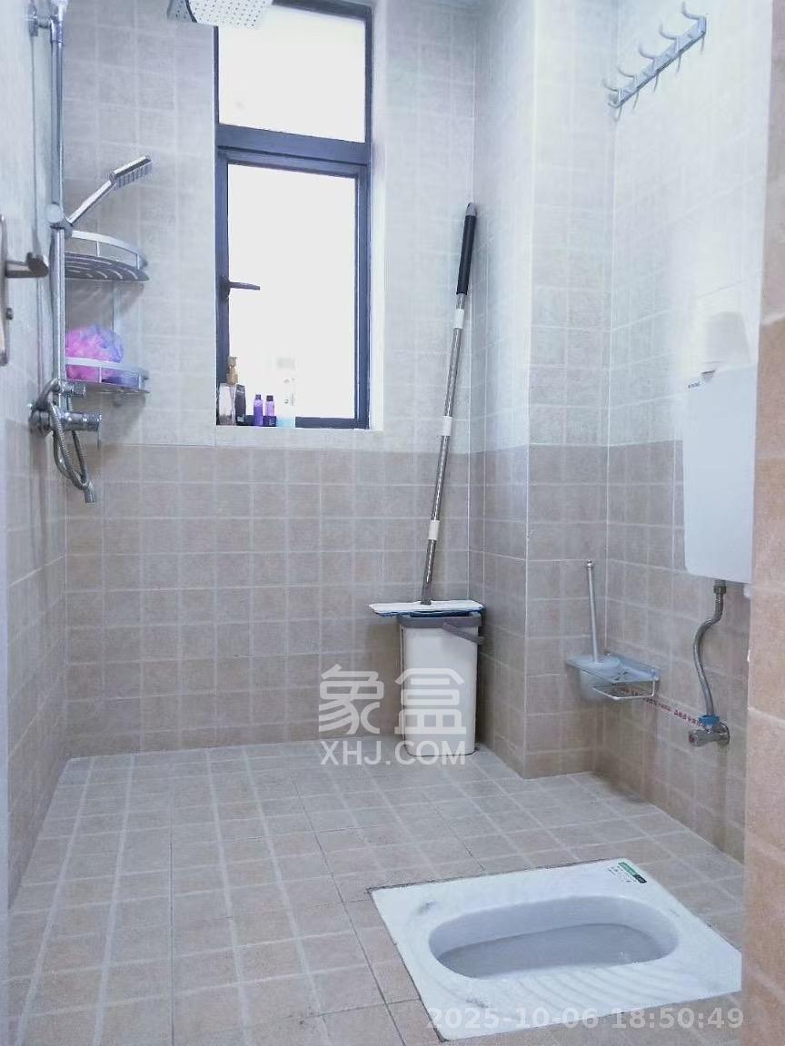 香樟兰亭（朗峰苑）  3室2厅1卫    2800.0元/月室内图