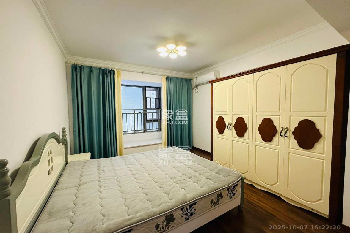 梅溪湖金茂湾 4室2厅1卫 3200.0元/月 梅溪湖金茂湾 4室2厅1卫 3200.0元/月室内图