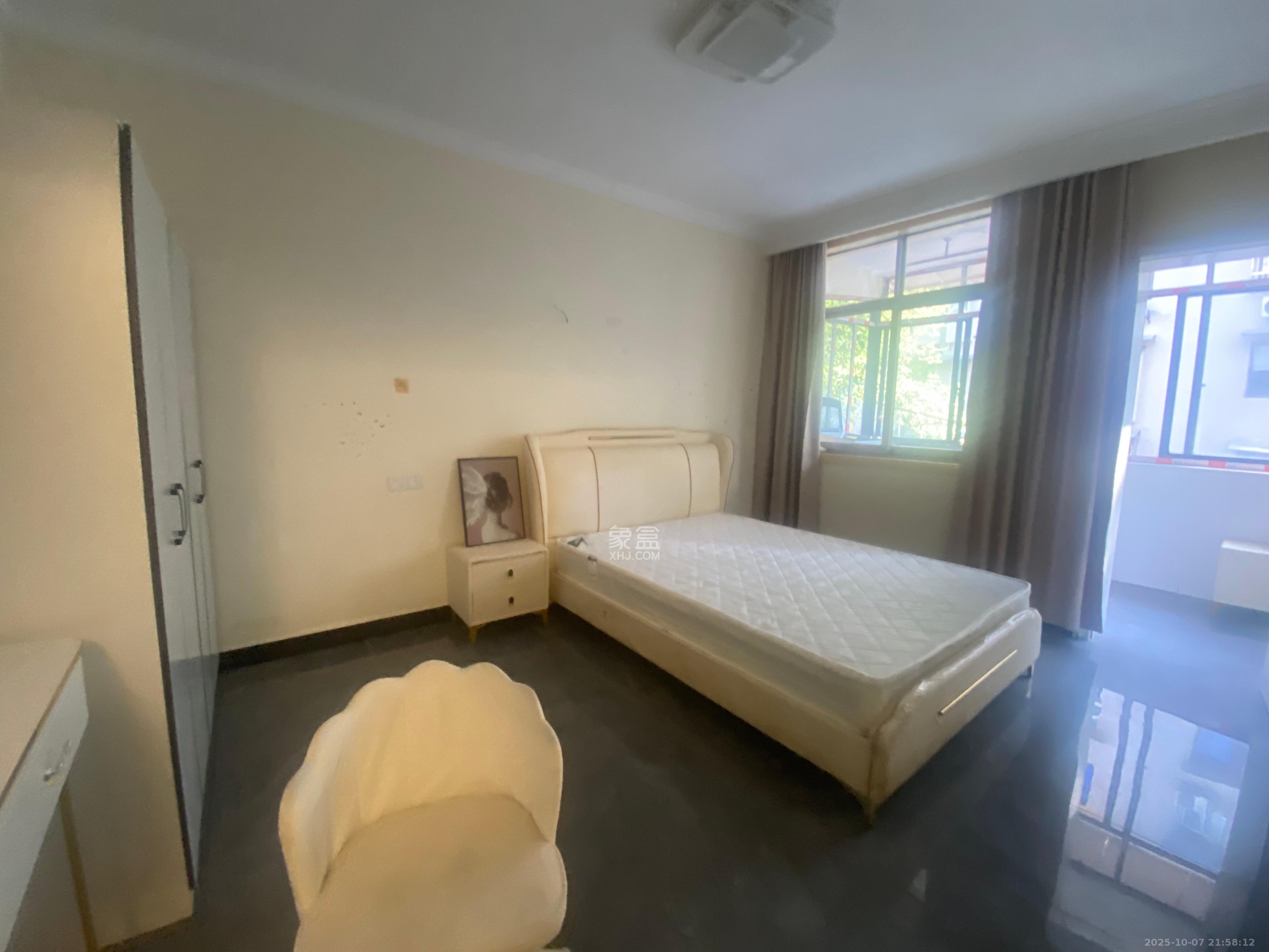 四方商贸城  1室0厅0卫    900.0元/月室内图