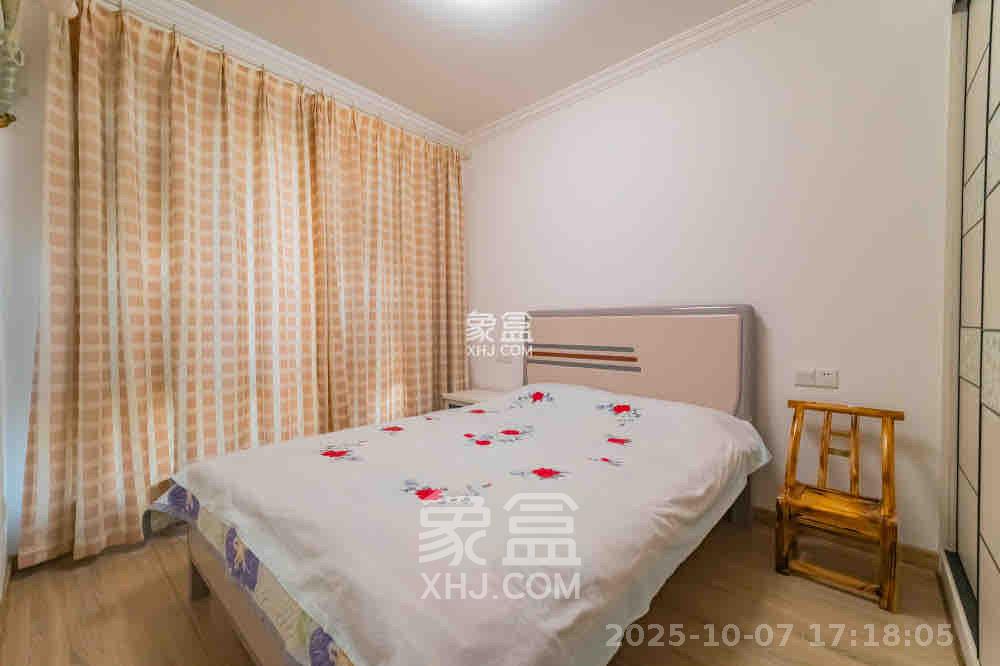 海伦春天  3室2厅2卫    2600.0元/月室内图