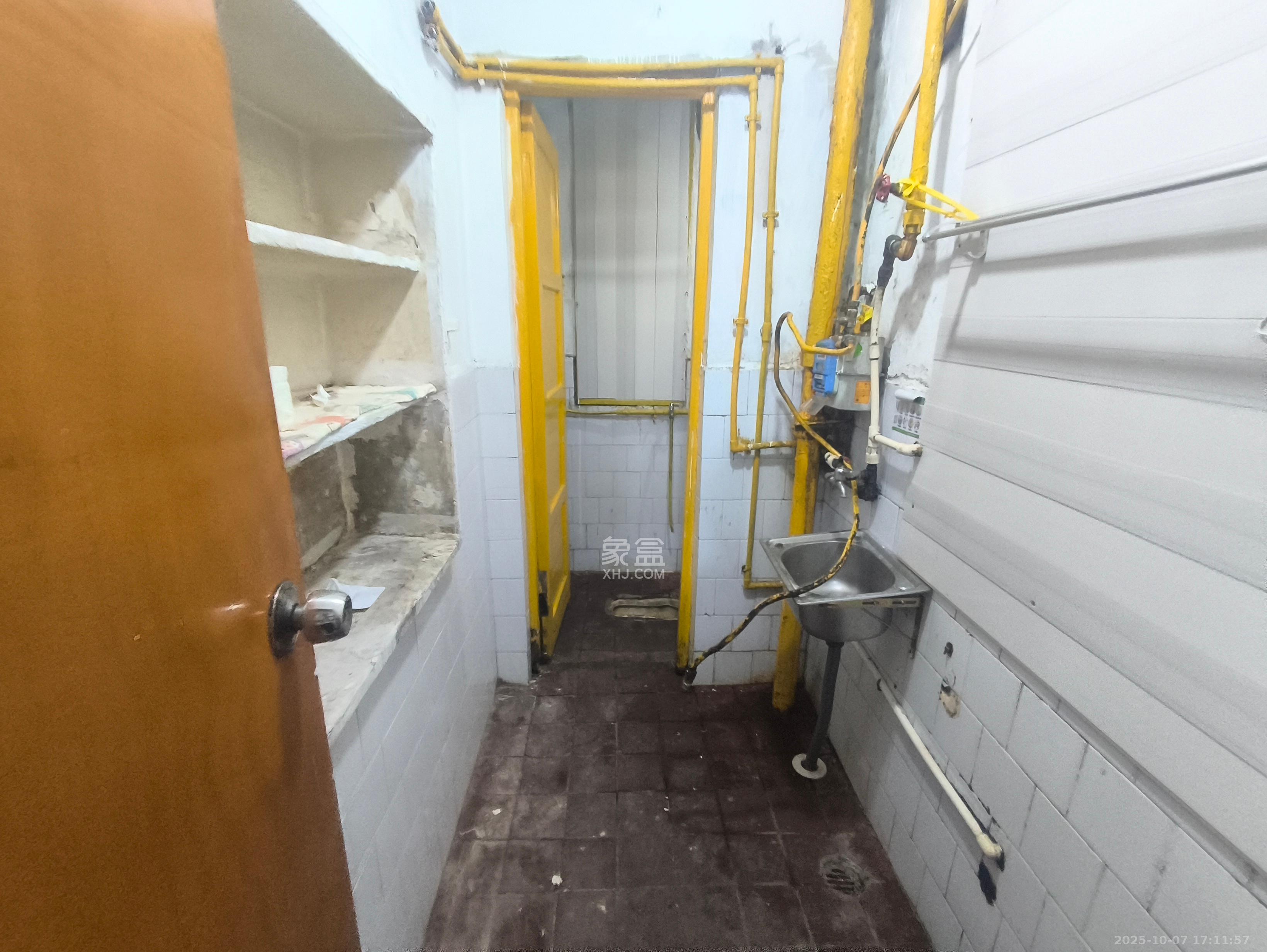 工农新村（工农桥社区）  2室1厅1卫    2300.0元/月室内图