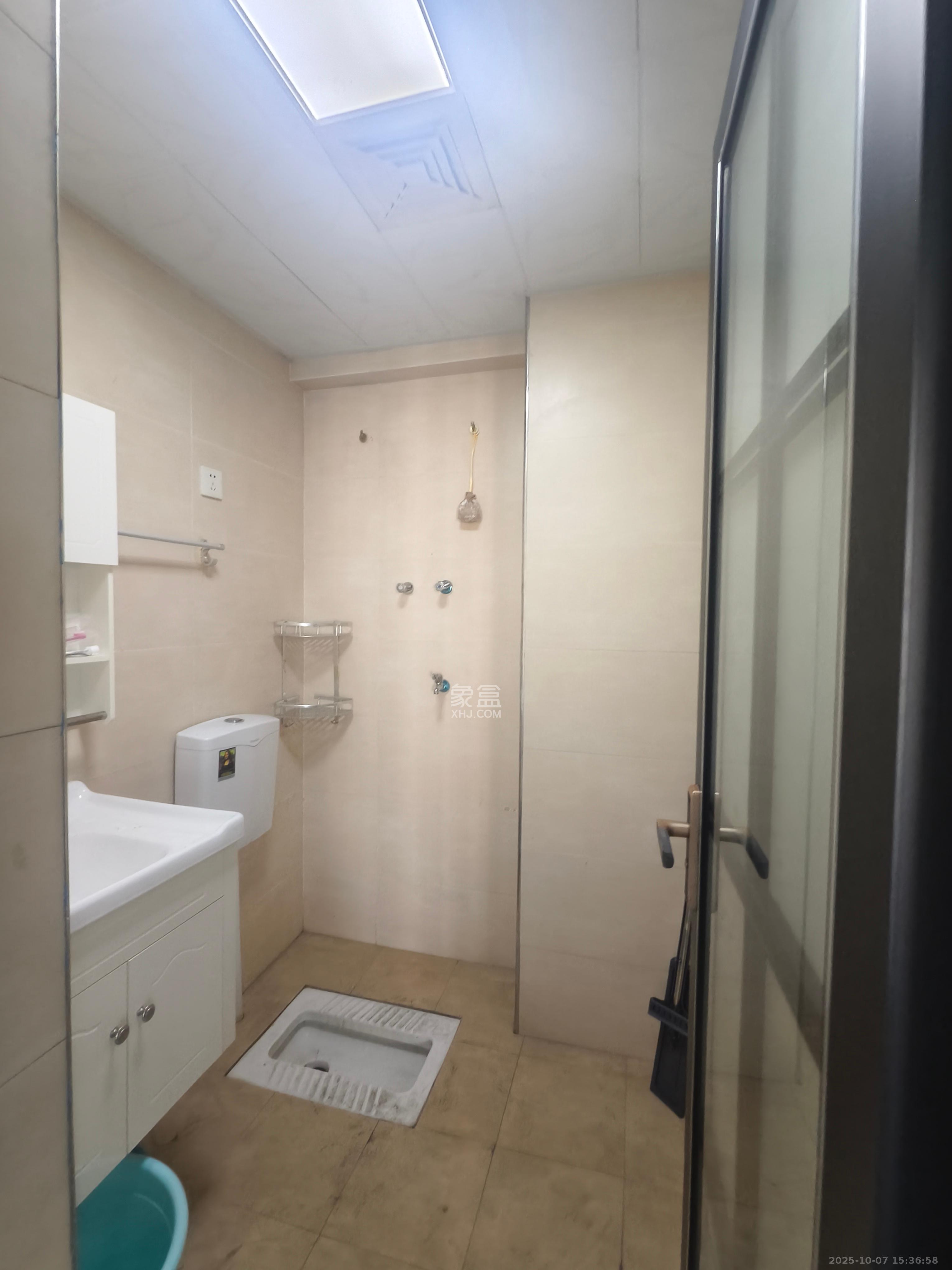 英祥春天   43.0㎡      1800.0元/月室内图