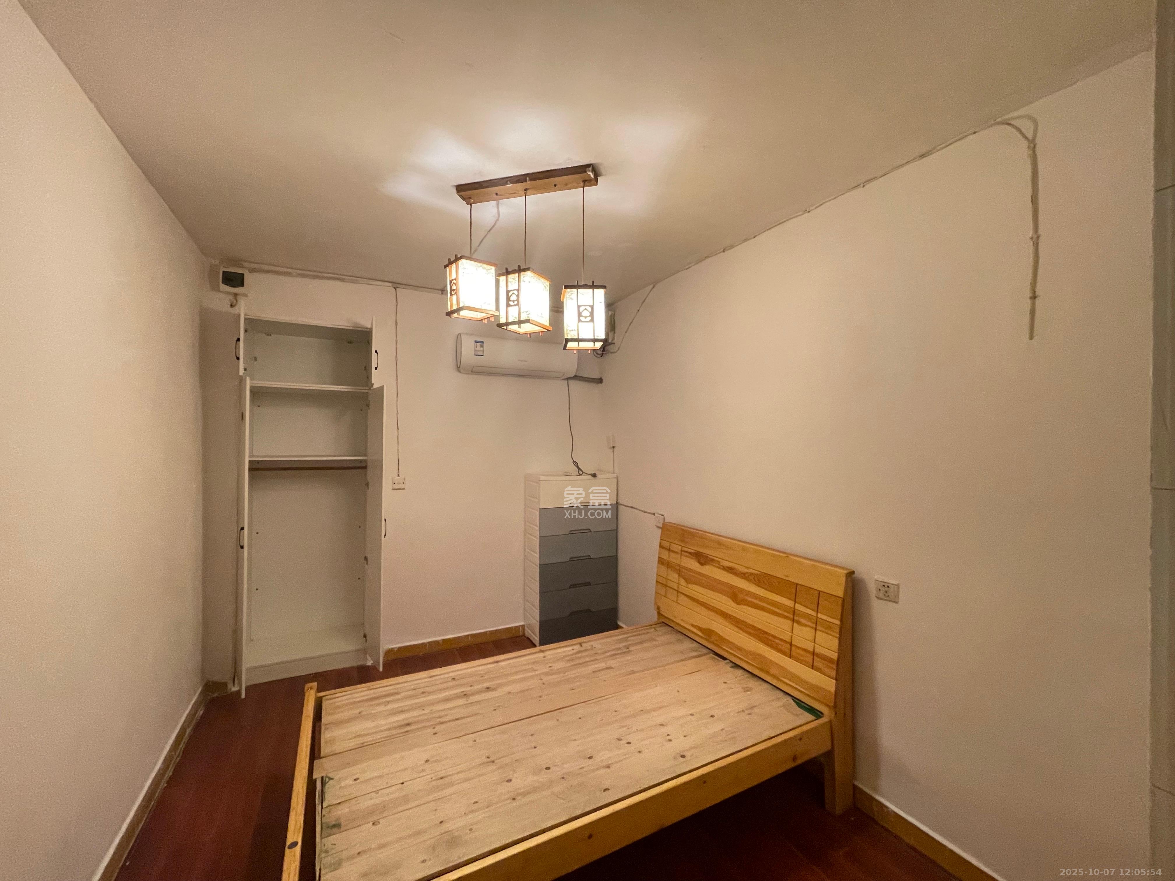 青山祠社区 1室0厅0卫 1000.0元/月 青山祠社区 1室0厅0卫 1000.0元/月室内图