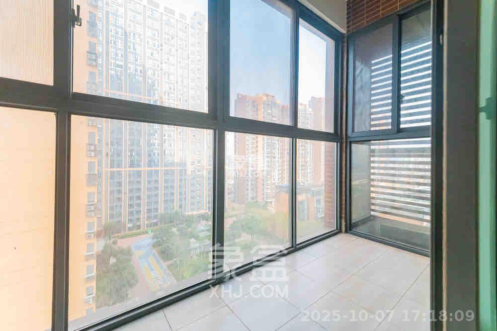 海伦春天  3室2厅2卫    2600.0元/月室内图