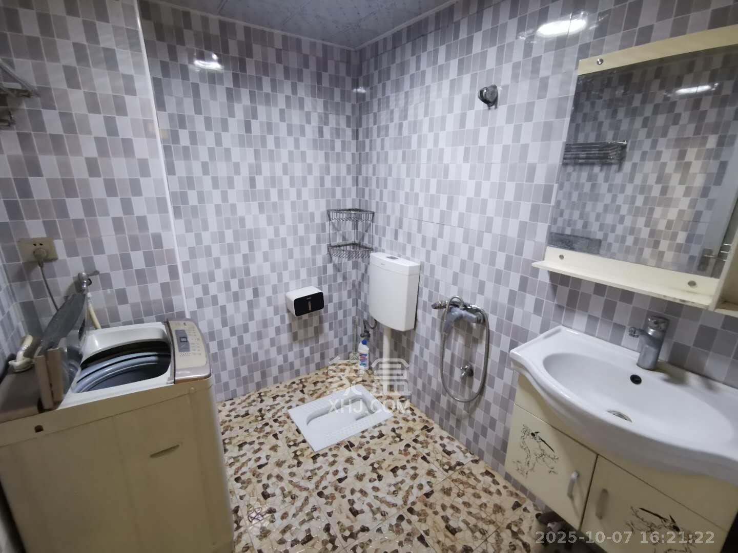 红公馆(前程丽景大厦) 1室1厅1卫 1600.0元/月 红公馆(前程丽景大厦) 1室1厅1卫 1600.0元/月室内图