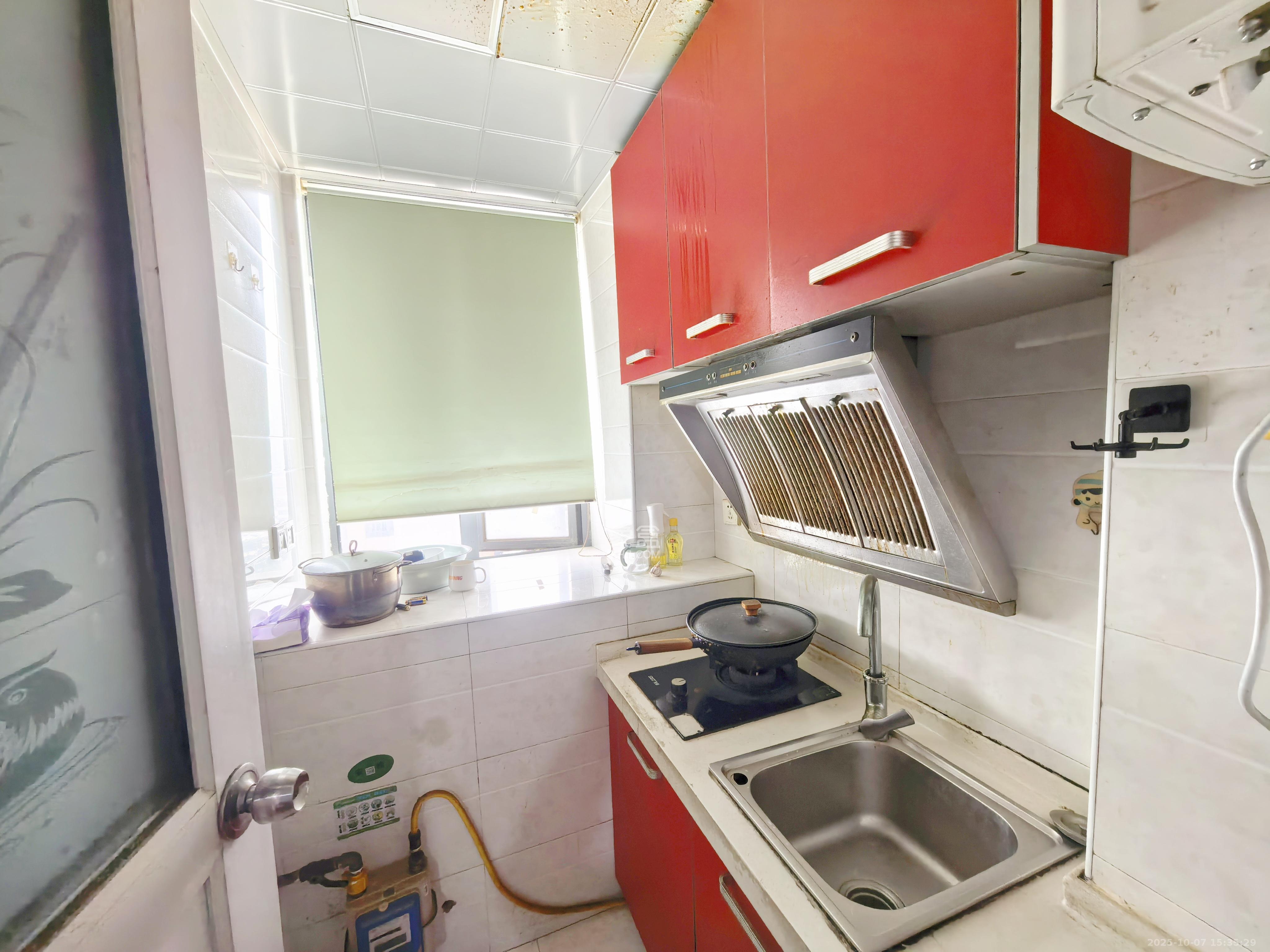 中城丽景香山园  1室1厅1卫    1450.0元/月 中城丽景香山园  1室1厅1卫    1450.0元/月室内图