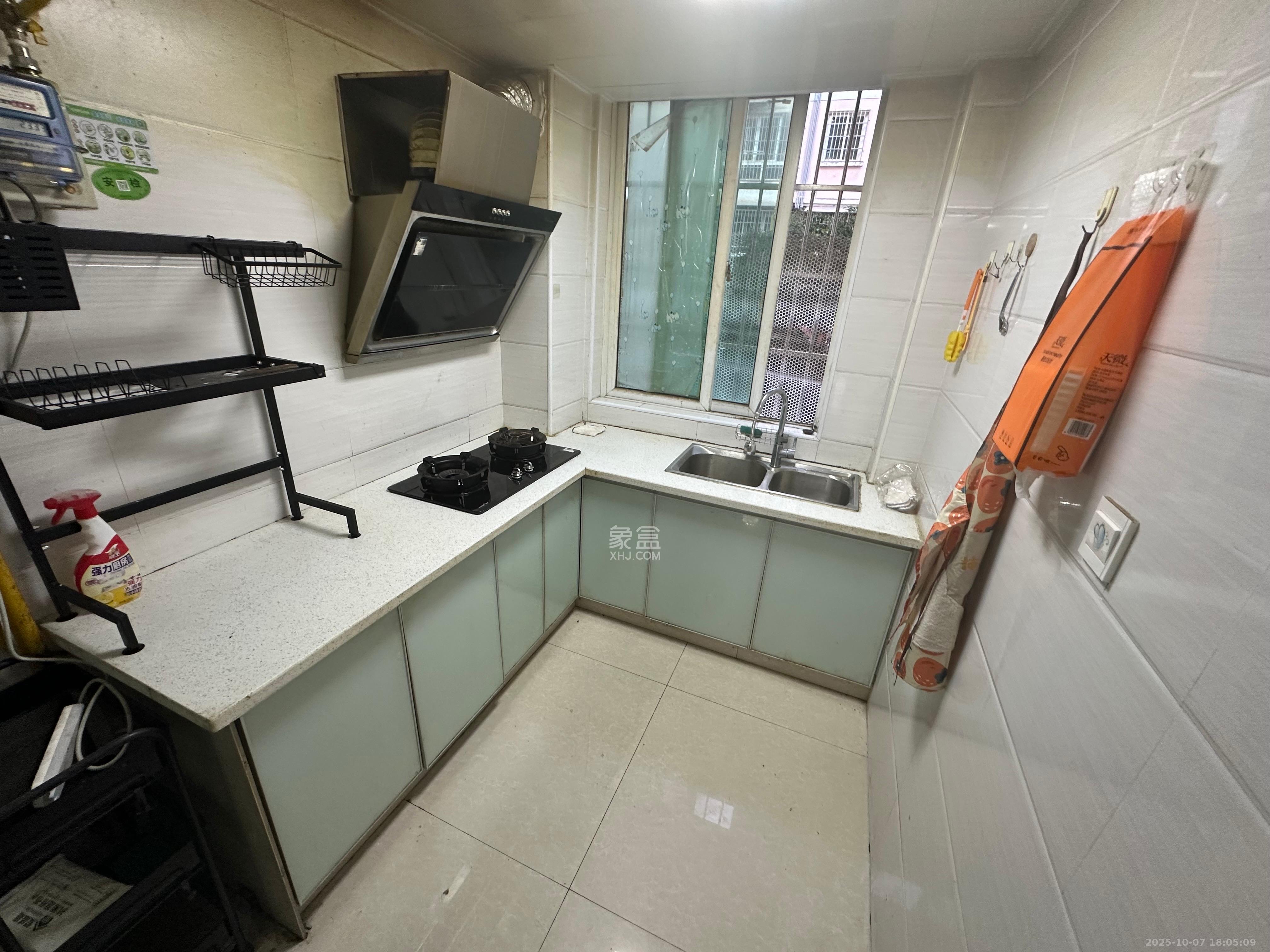 恩瑞麓山名园(龙王港小区) 3室2厅1卫 2500.0元/月 恩瑞麓山名园(龙王港小区) 3室2厅1卫 2500.0元/月室内图