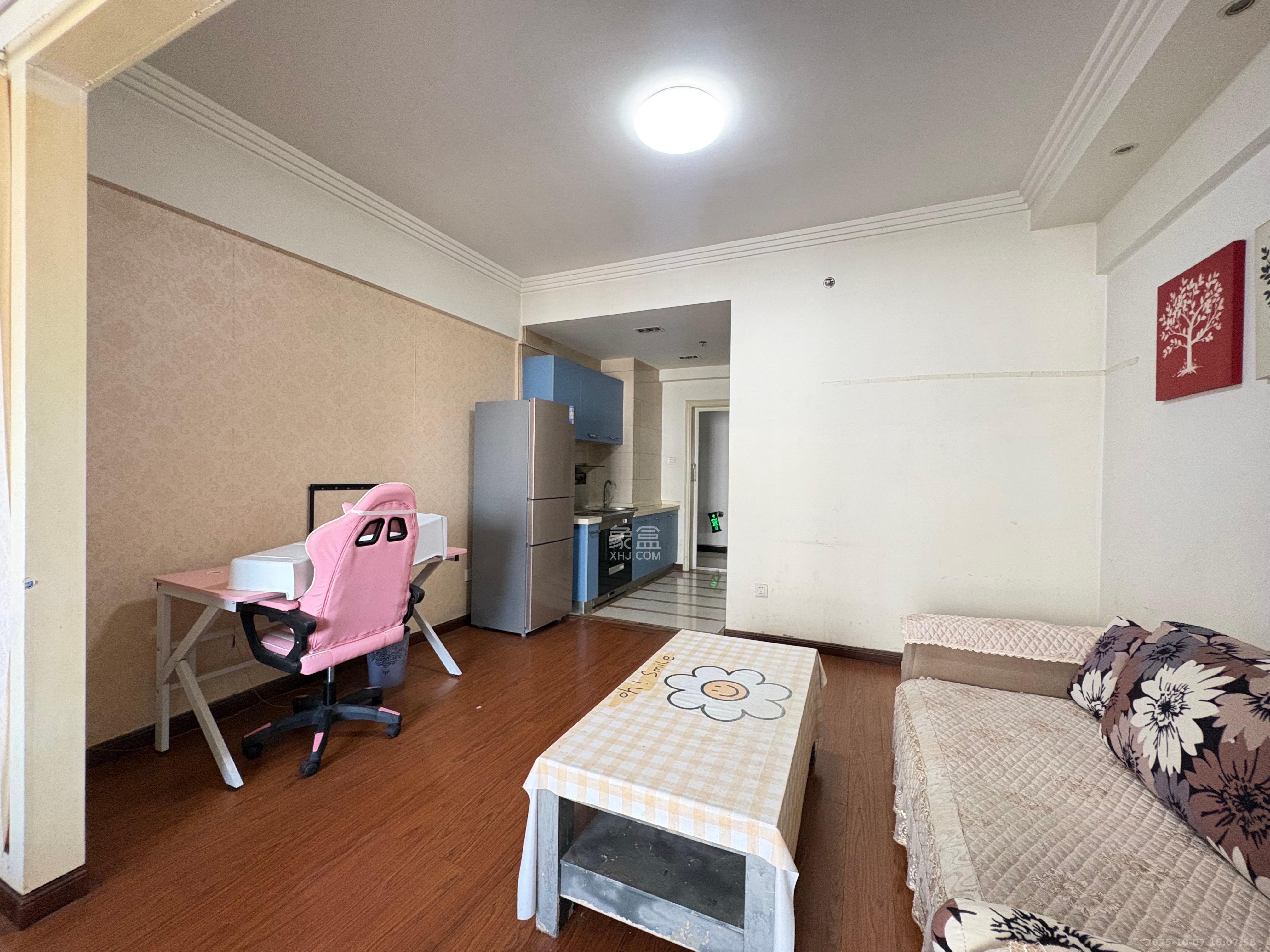 西子一间 1室1厅1卫 1580.0元/月 西子一间 1室1厅1卫 1580.0元/月室内图