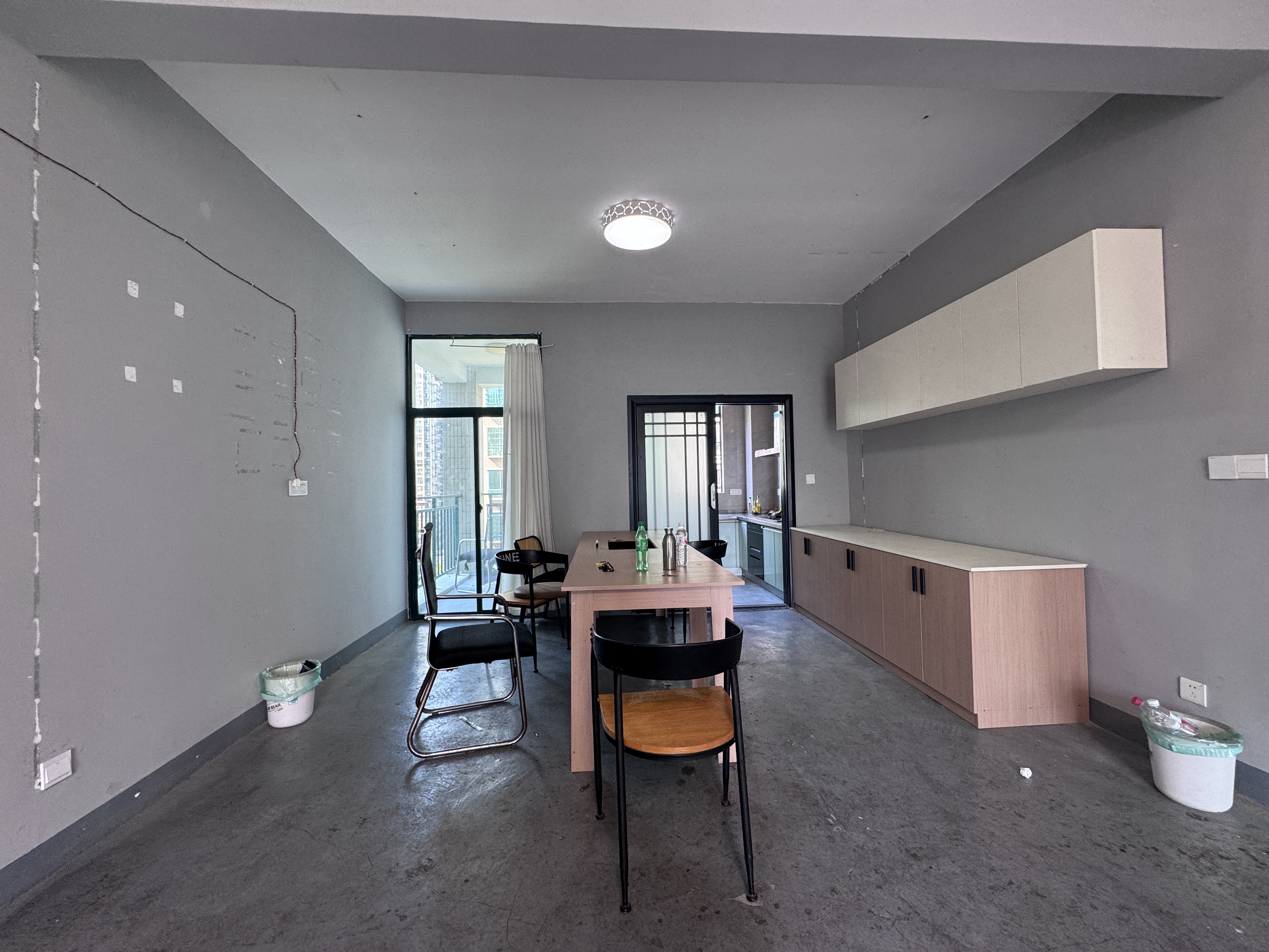 雅香苑 1室0厅0卫 3000.0元/月 雅香苑 1室0厅0卫 3000.0元/月室内图