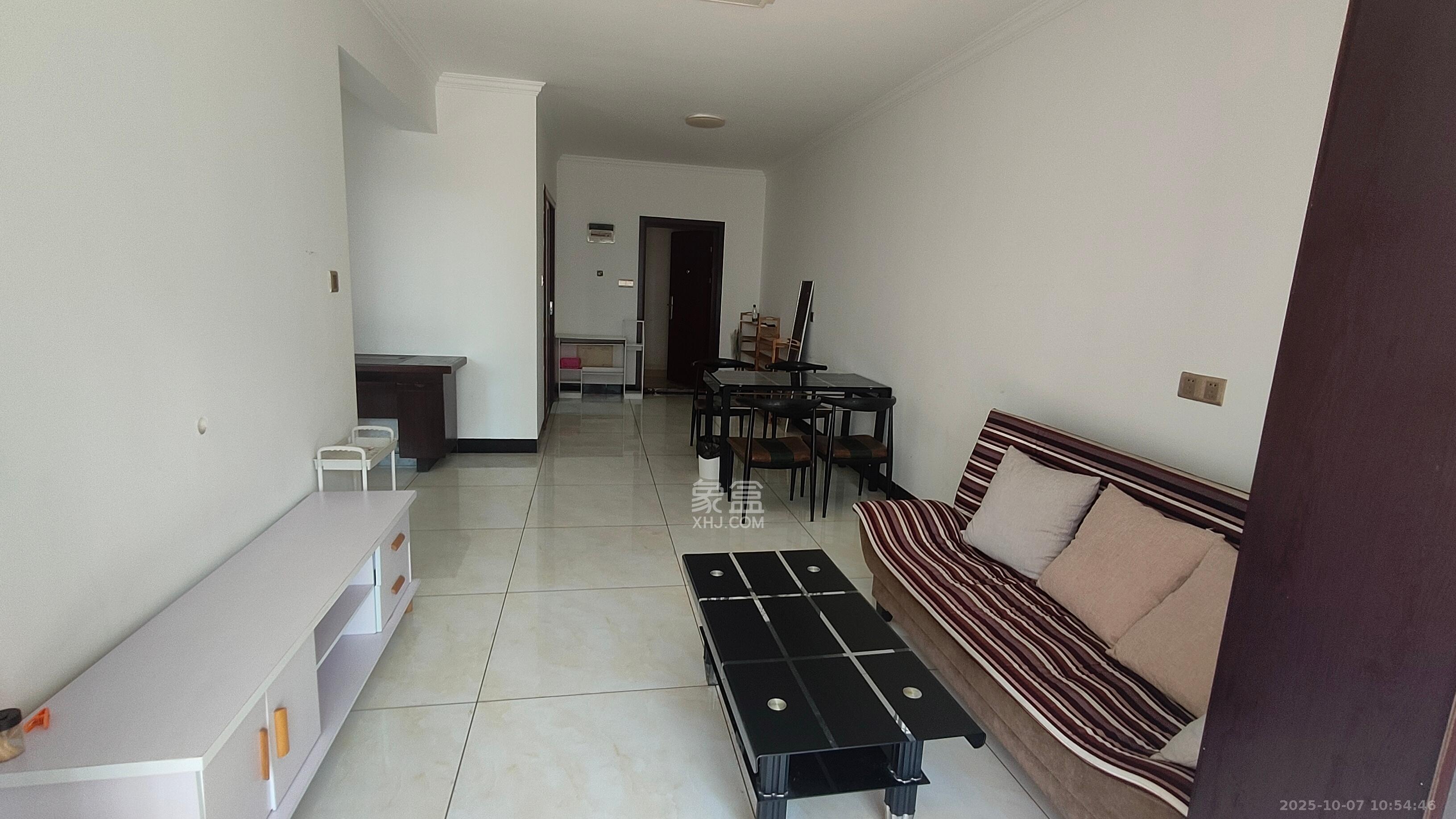 MOMA当代广场  3室2厅2卫    1600.0元/月室内图