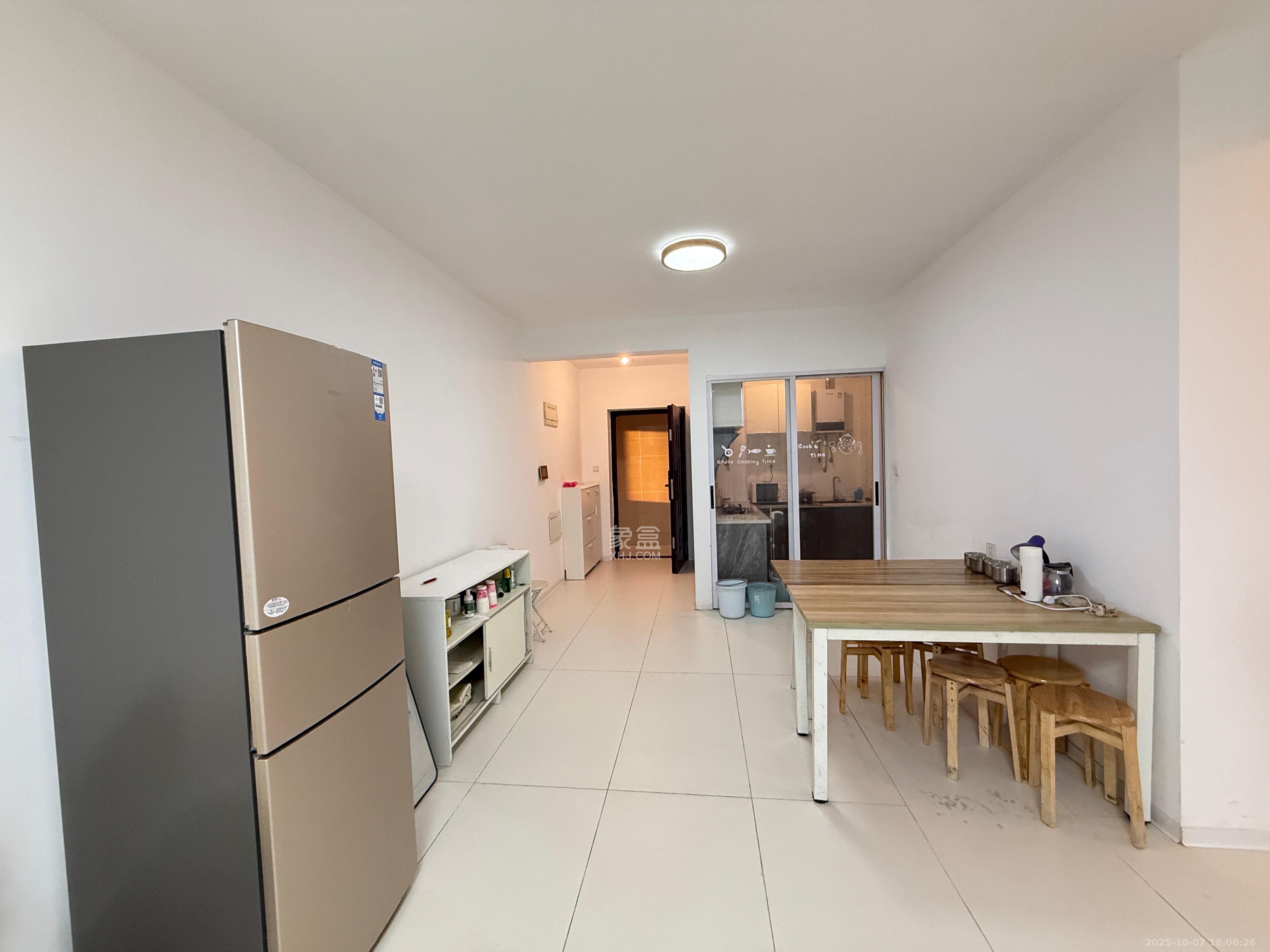 保利大都汇四期  3室2厅2卫    2800.0元/月 保利大都汇四期  3室2厅2卫    2800.0元/月室内图