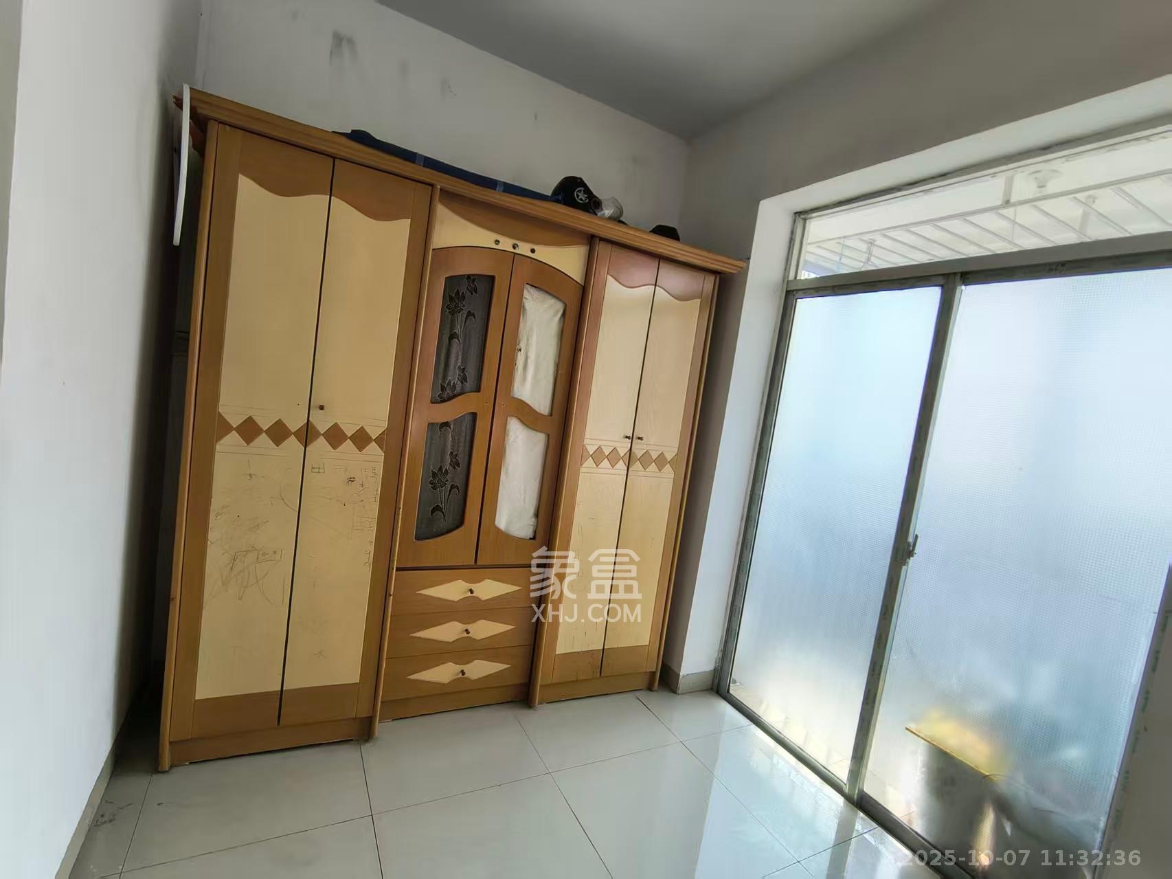 三0一佳园 3室2厅1卫 1200.0元/月 三0一佳园 3室2厅1卫 1200.0元/月室内图