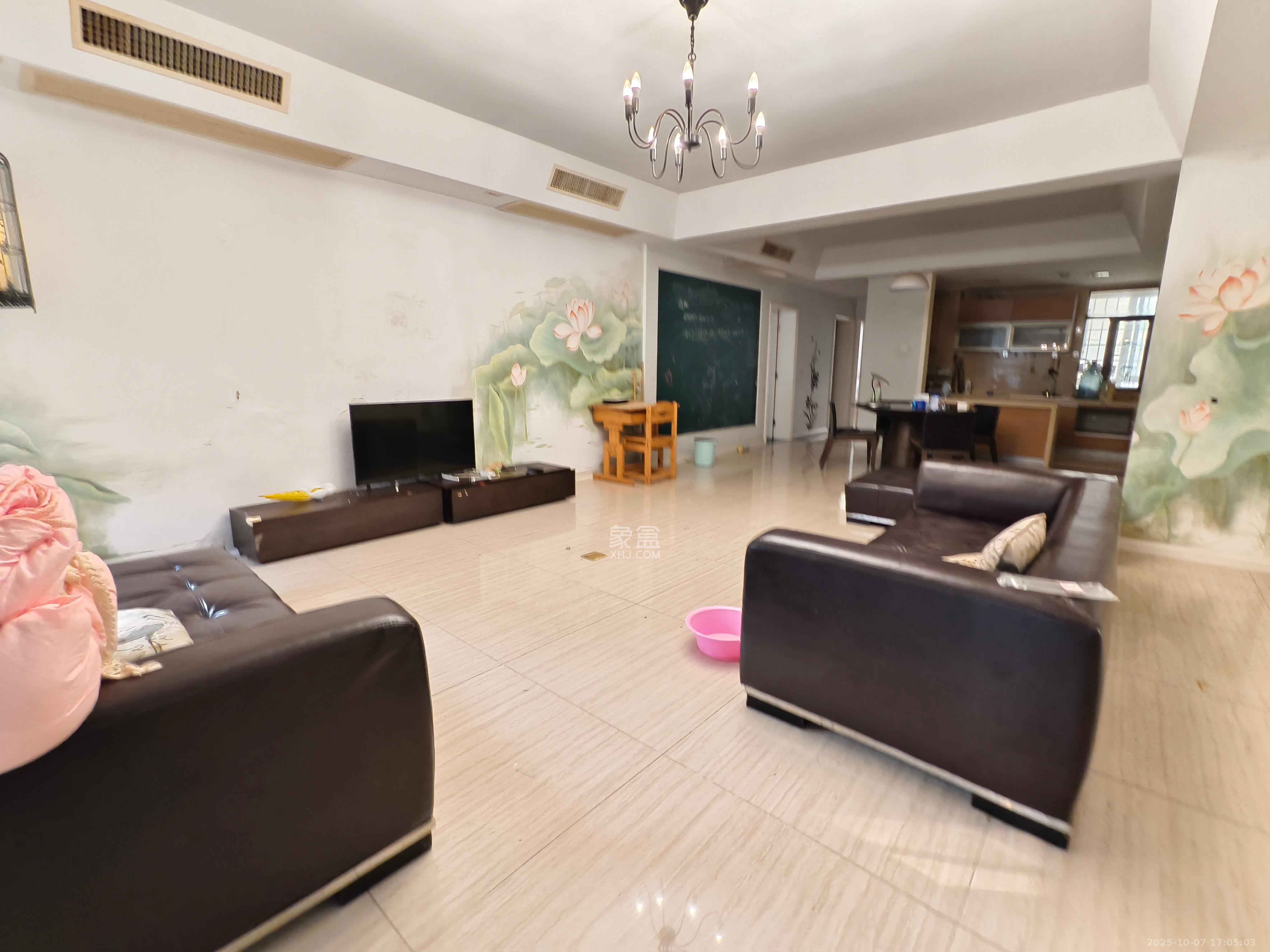 卓越蔚蓝海岸二期 3室2厅1卫 3000.0元/月 卓越蔚蓝海岸二期 3室2厅1卫 3000.0元/月室内图