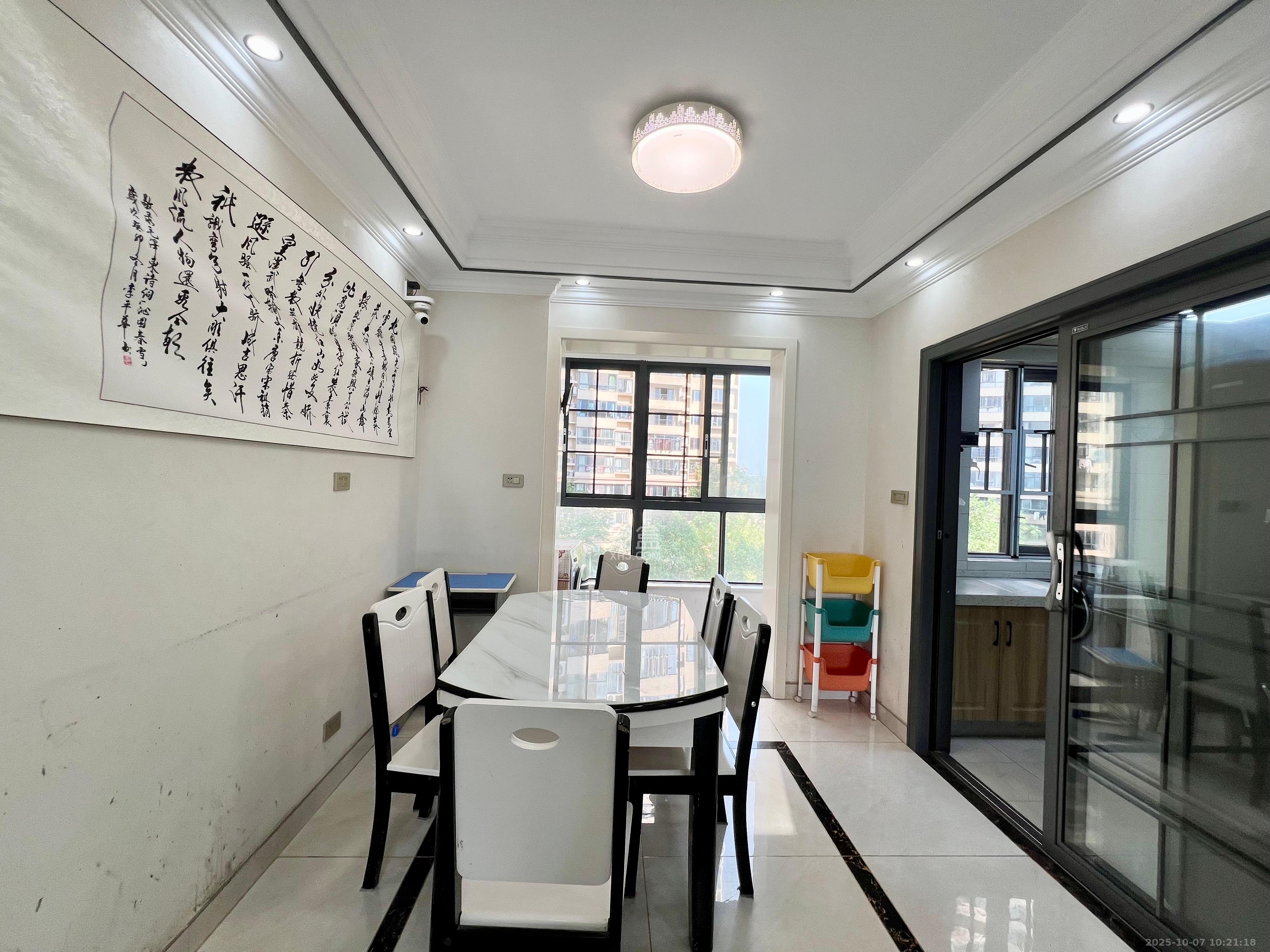 钱隆世家 4室2厅2卫 2500.0元/月 钱隆世家 4室2厅2卫 2500.0元/月室内图