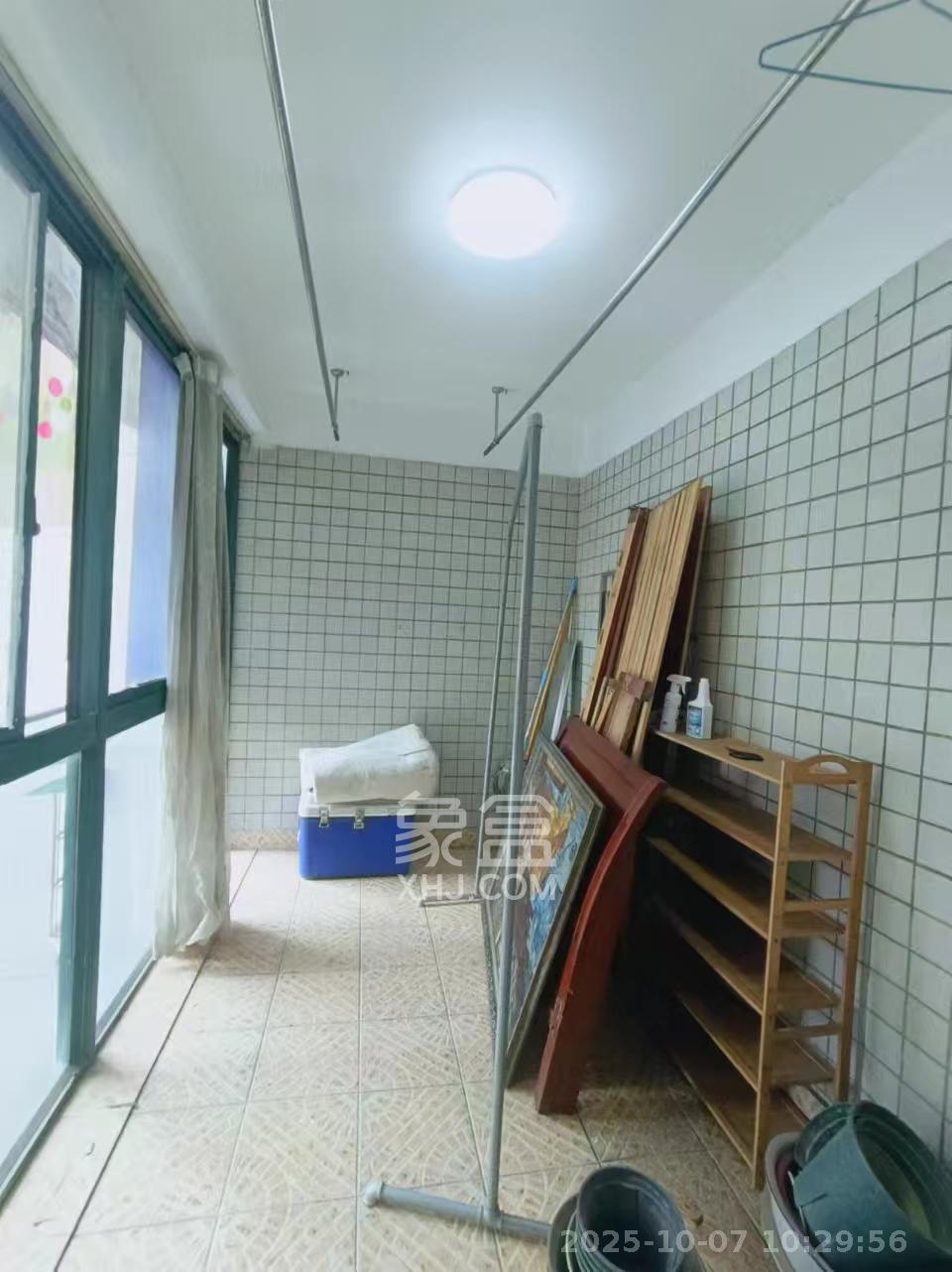 中国铝业单位宿舍 1室2厅1卫 4000.0元/月 中国铝业单位宿舍 1室2厅1卫 4000.0元/月室内图