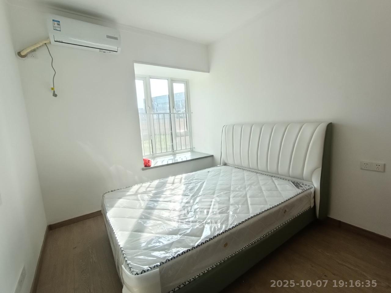 金地中交麓谷香颂(金地中交雅苑)  3室2厅2卫    3000.0元/月室内图