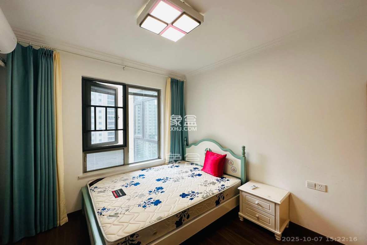 梅溪湖金茂湾 4室2厅1卫 3200.0元/月 梅溪湖金茂湾 4室2厅1卫 3200.0元/月室内图