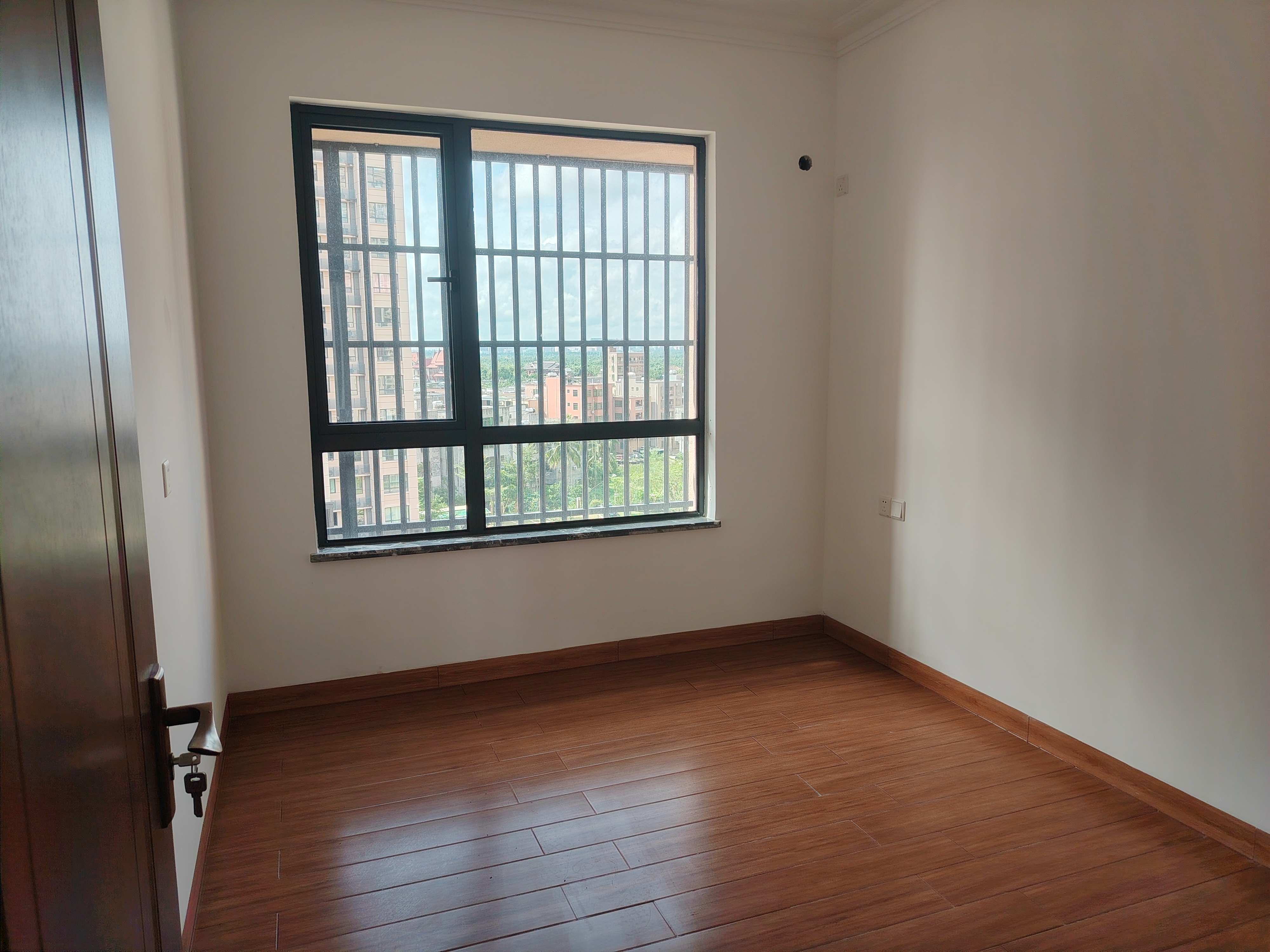 昌茂春天里 4室2厅2卫 3200.0元/月 昌茂春天里 4室2厅2卫 3200.0元/月室内图