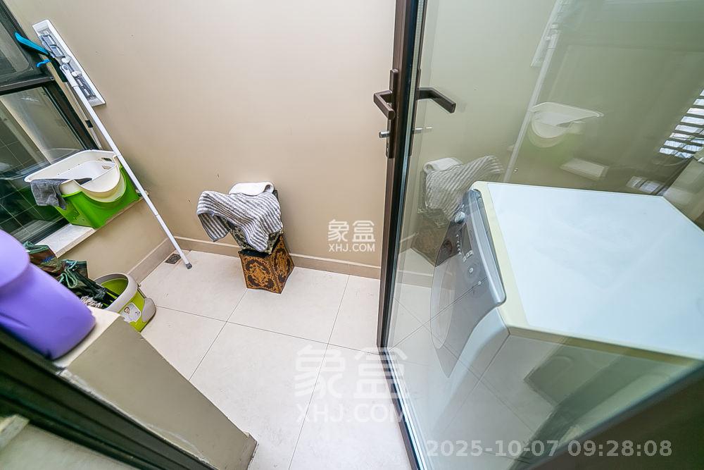 万科紫台  3室2厅1卫    6000.0元/月室内图
