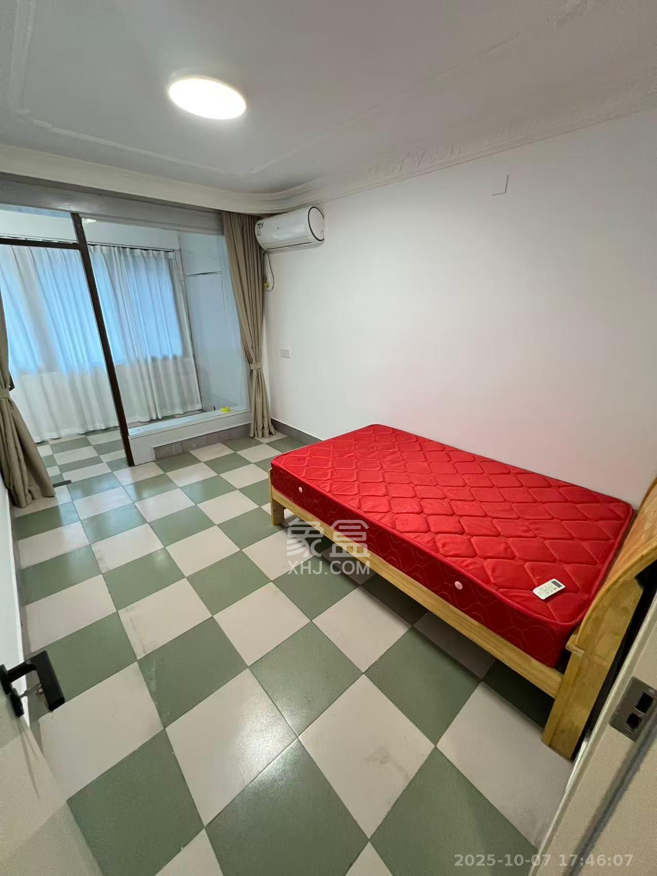 富雅坪社区（红墙巷）  3室2厅1卫    2200.0元/月室内图