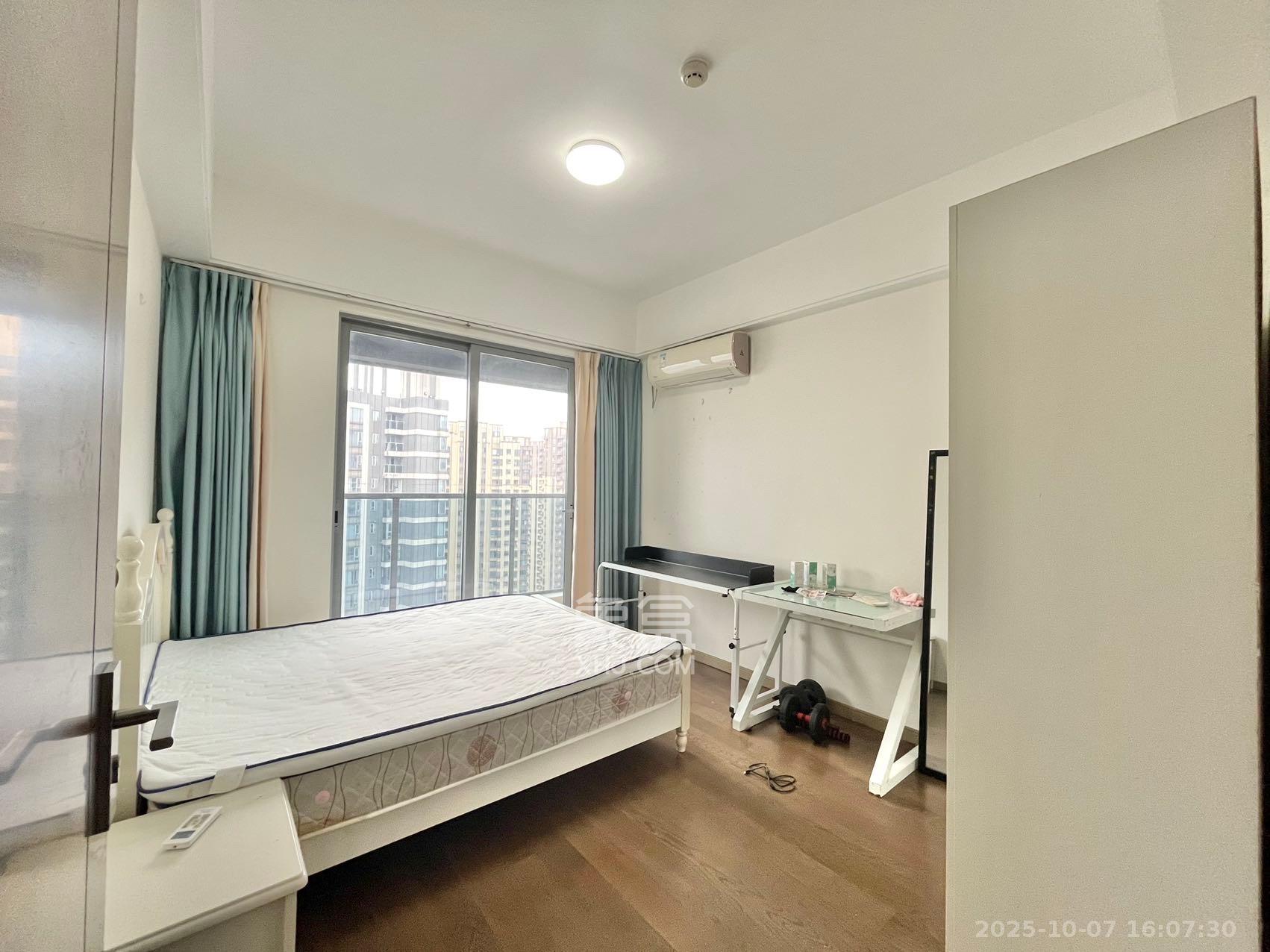 保利天禧C区 3室2厅2卫 3800.0元/月 保利天禧C区 3室2厅2卫 3800.0元/月室内图