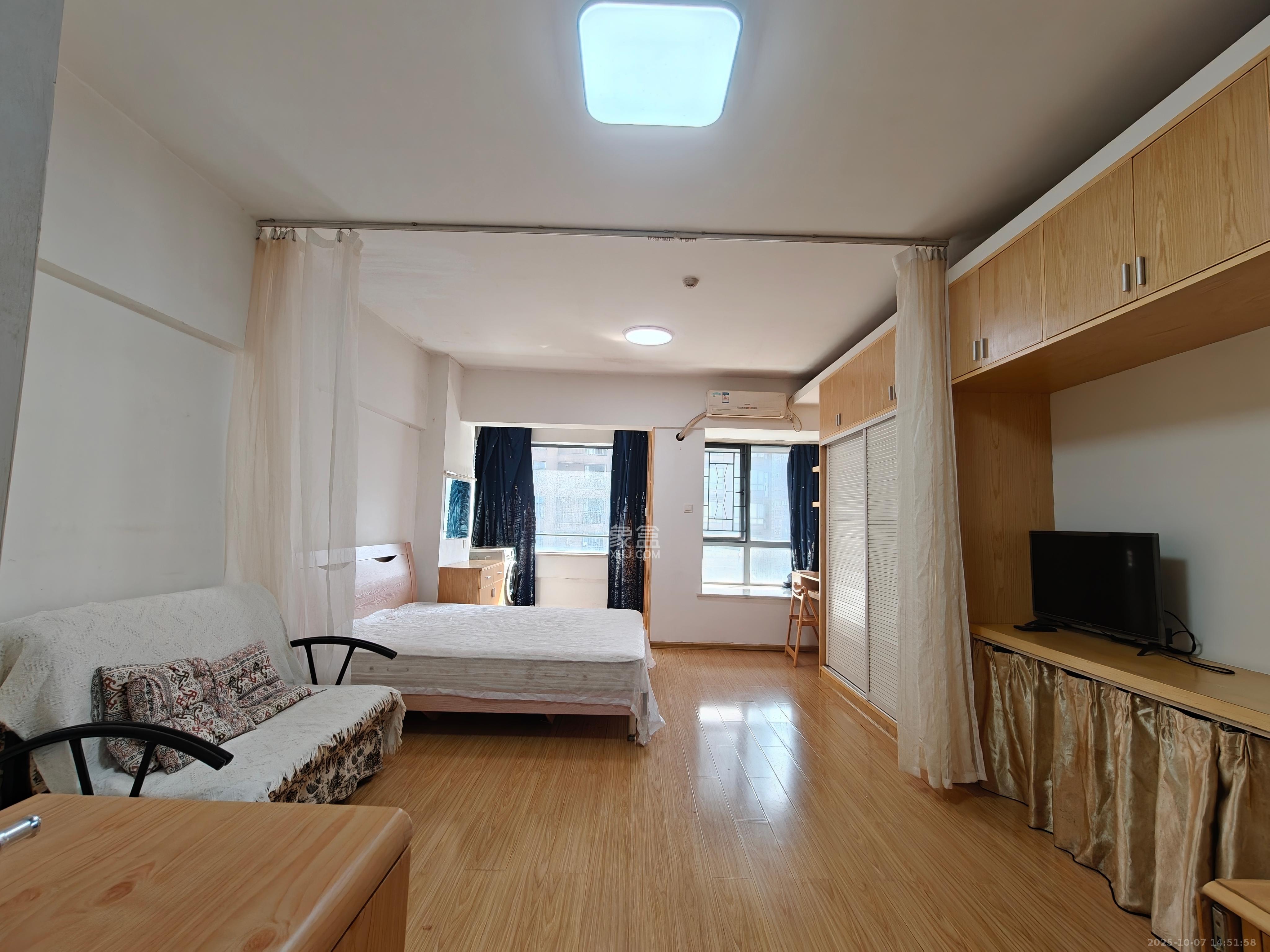万博汇  1室1厅1卫    1600.0元/月室内图