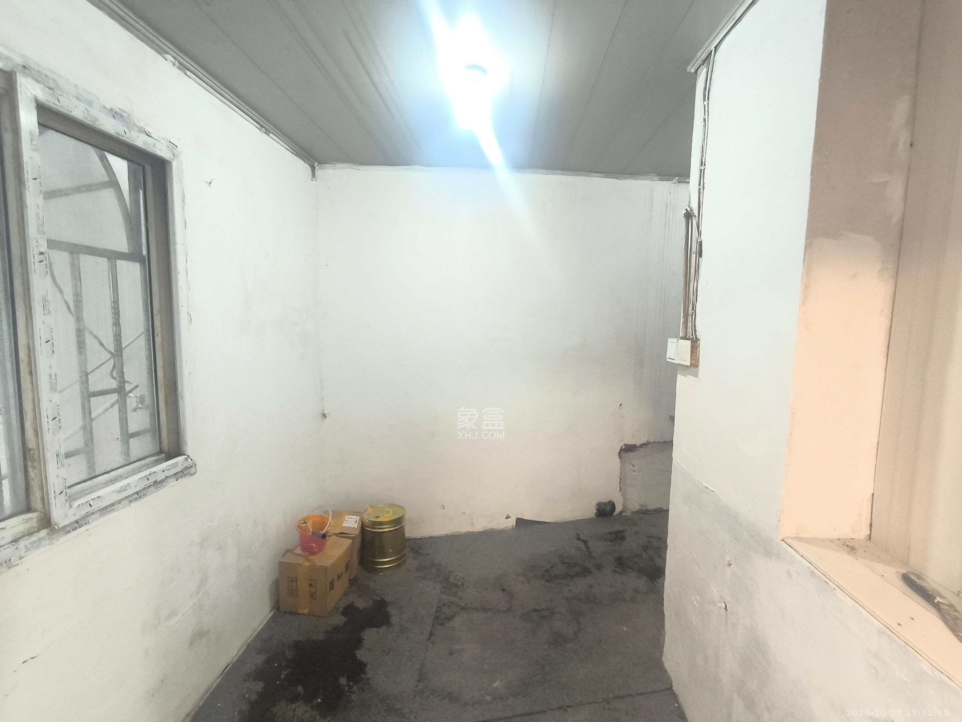 工农新村(工农桥社区) 2室1厅1卫 2300.0元/月 工农新村(工农桥社区) 2室1厅1卫 2300.0元/月室内图