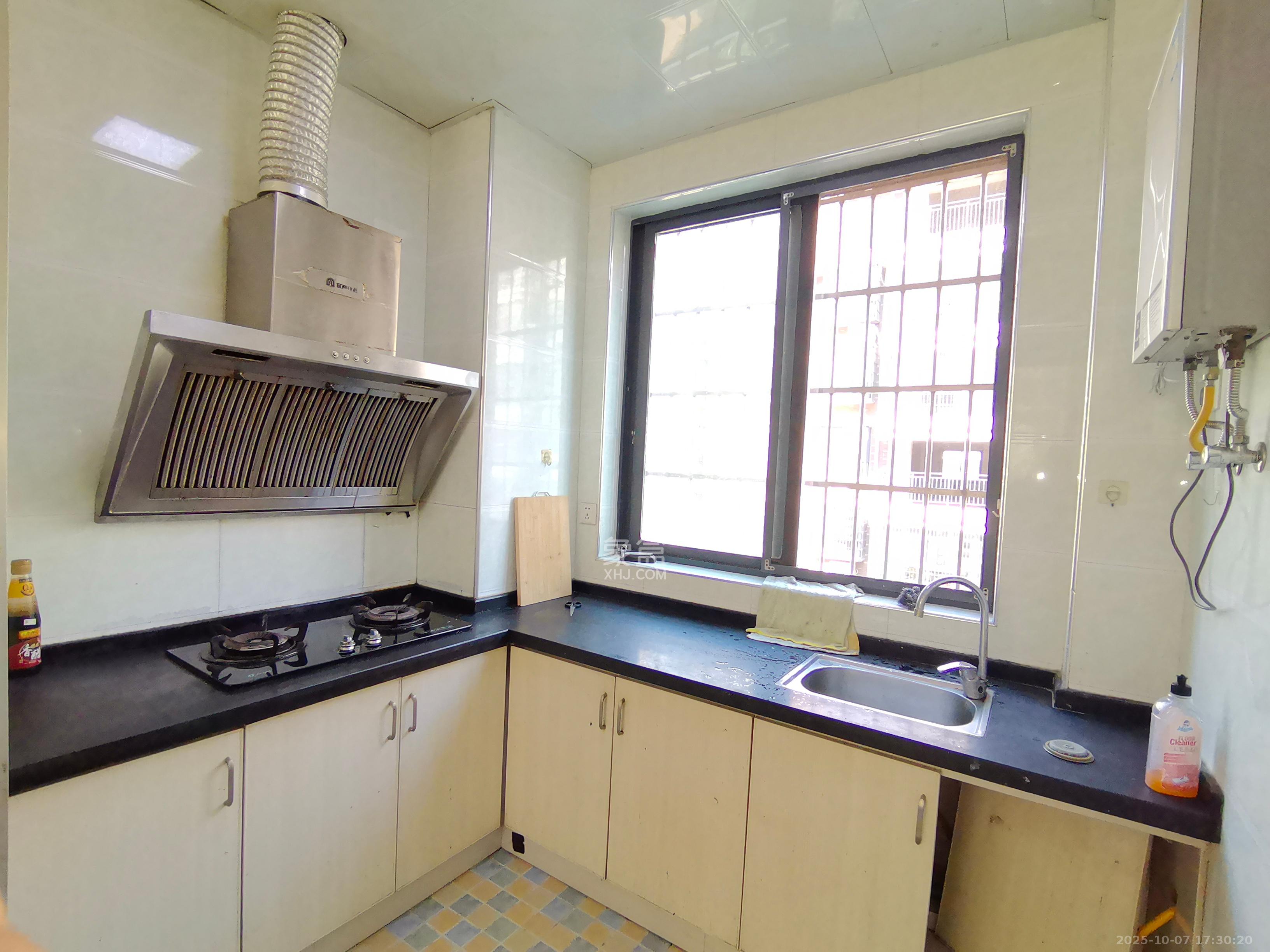 长通名城 2室1厅1卫 900.0元/月 长通名城 2室1厅1卫 900.0元/月室内图