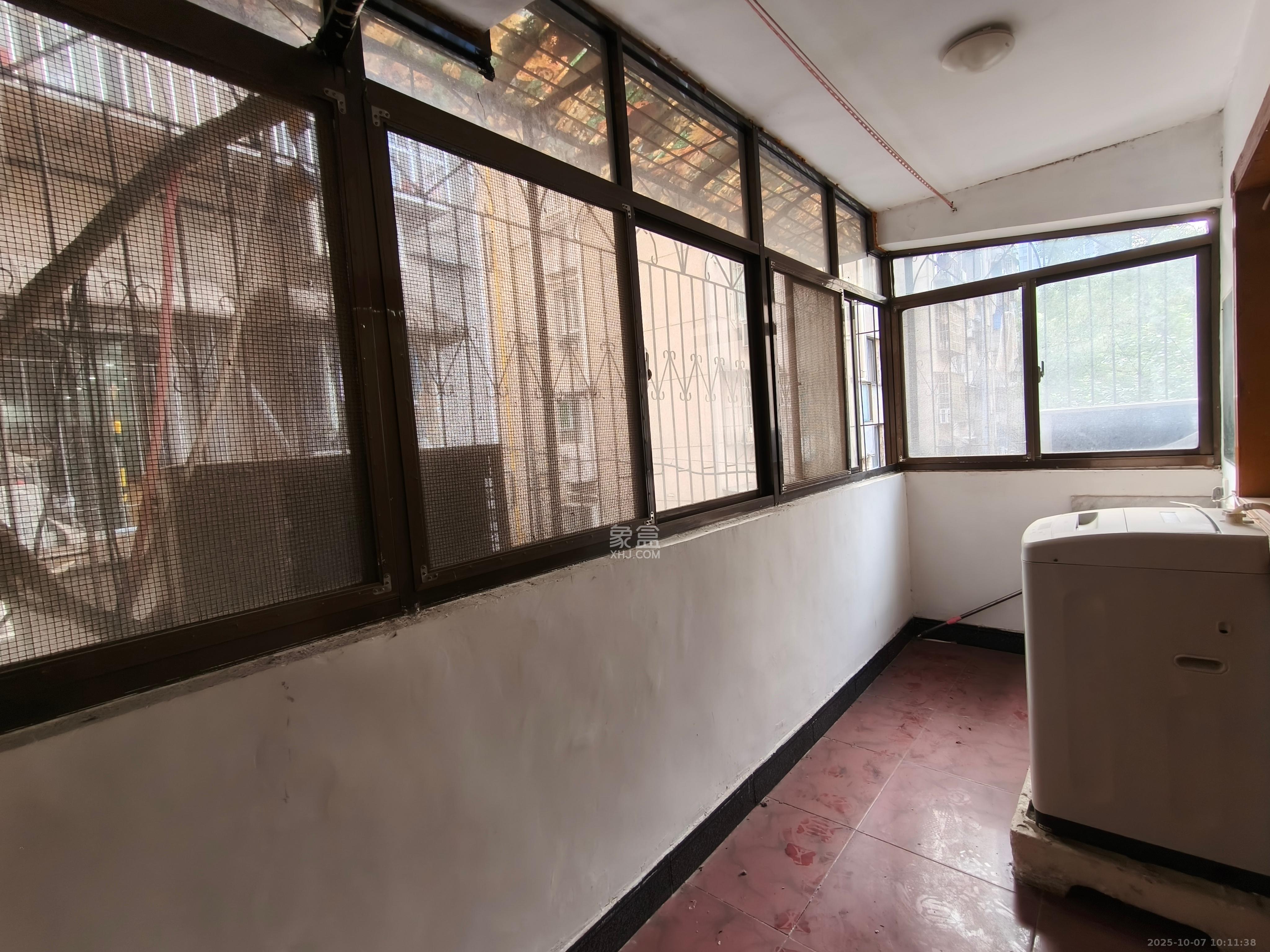 崇文里、崇圣里散盘  3室2厅1卫    2200.0元/月室内图