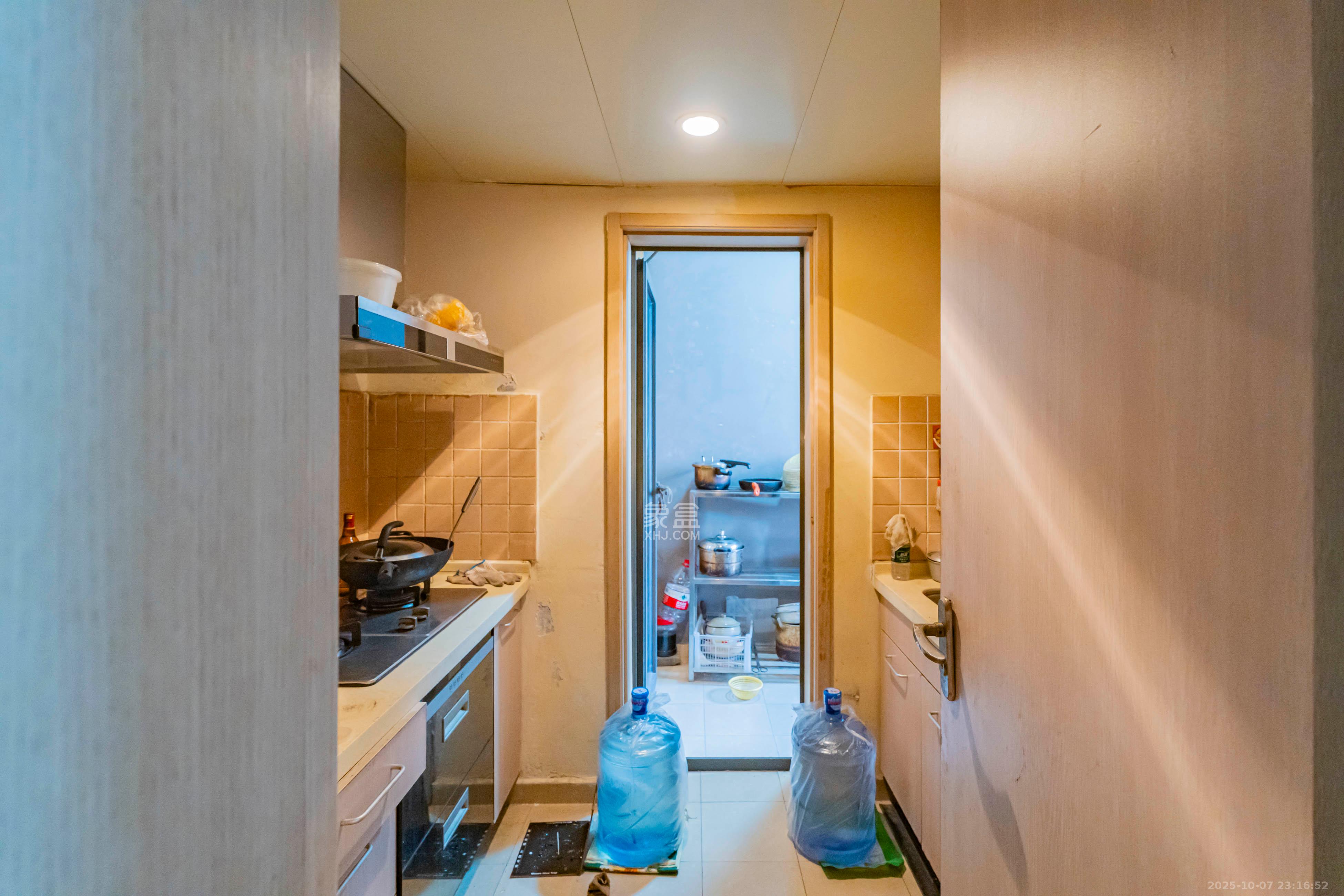 盛世美居荷园 3室2厅2卫 110.0万 盛世美居荷园 3室2厅2卫 110.0万厨房