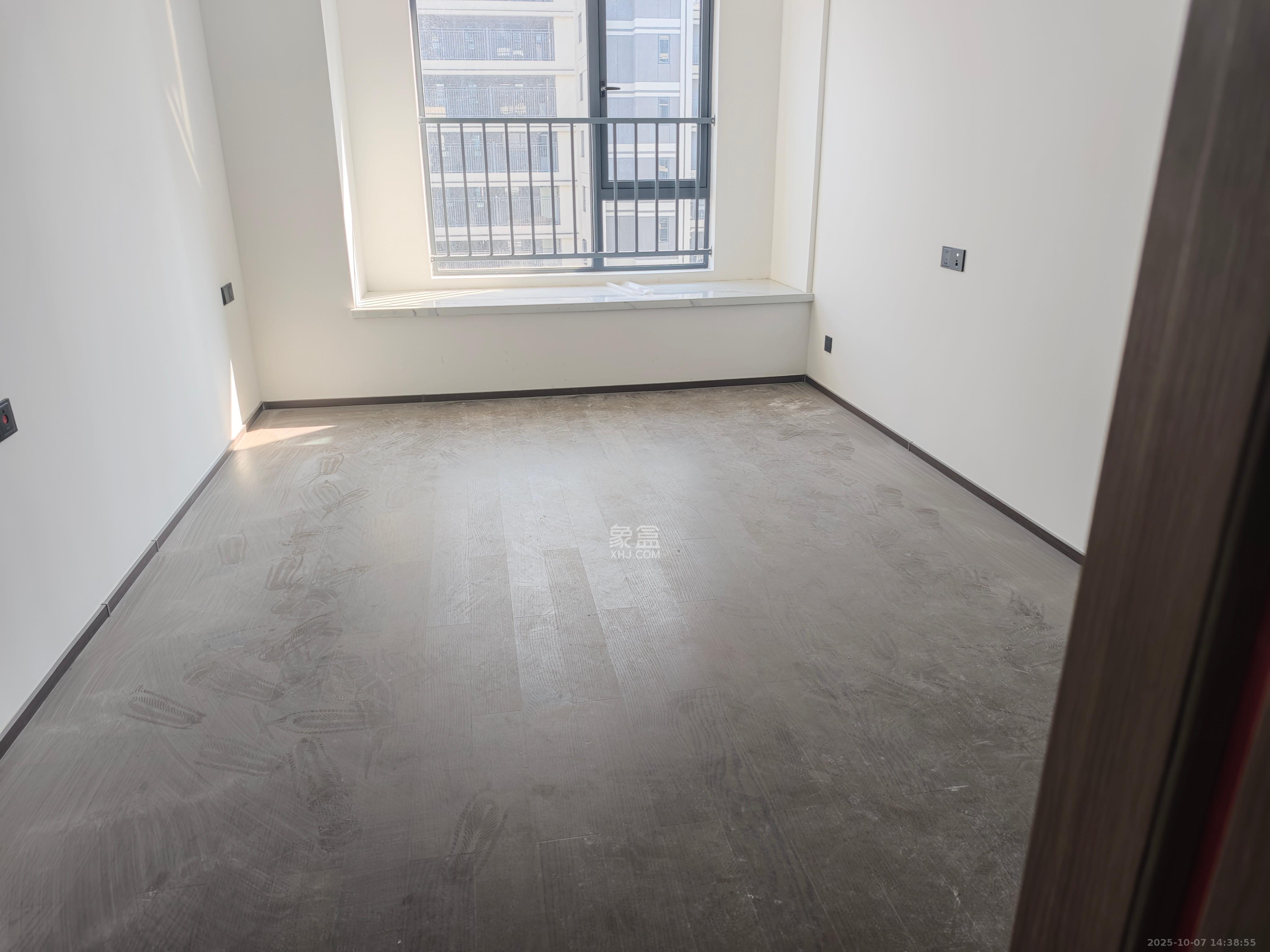 德奥上河城章 3室2厅2卫 3700.0元/月 德奥上河城章 3室2厅2卫 3700.0元/月室内图