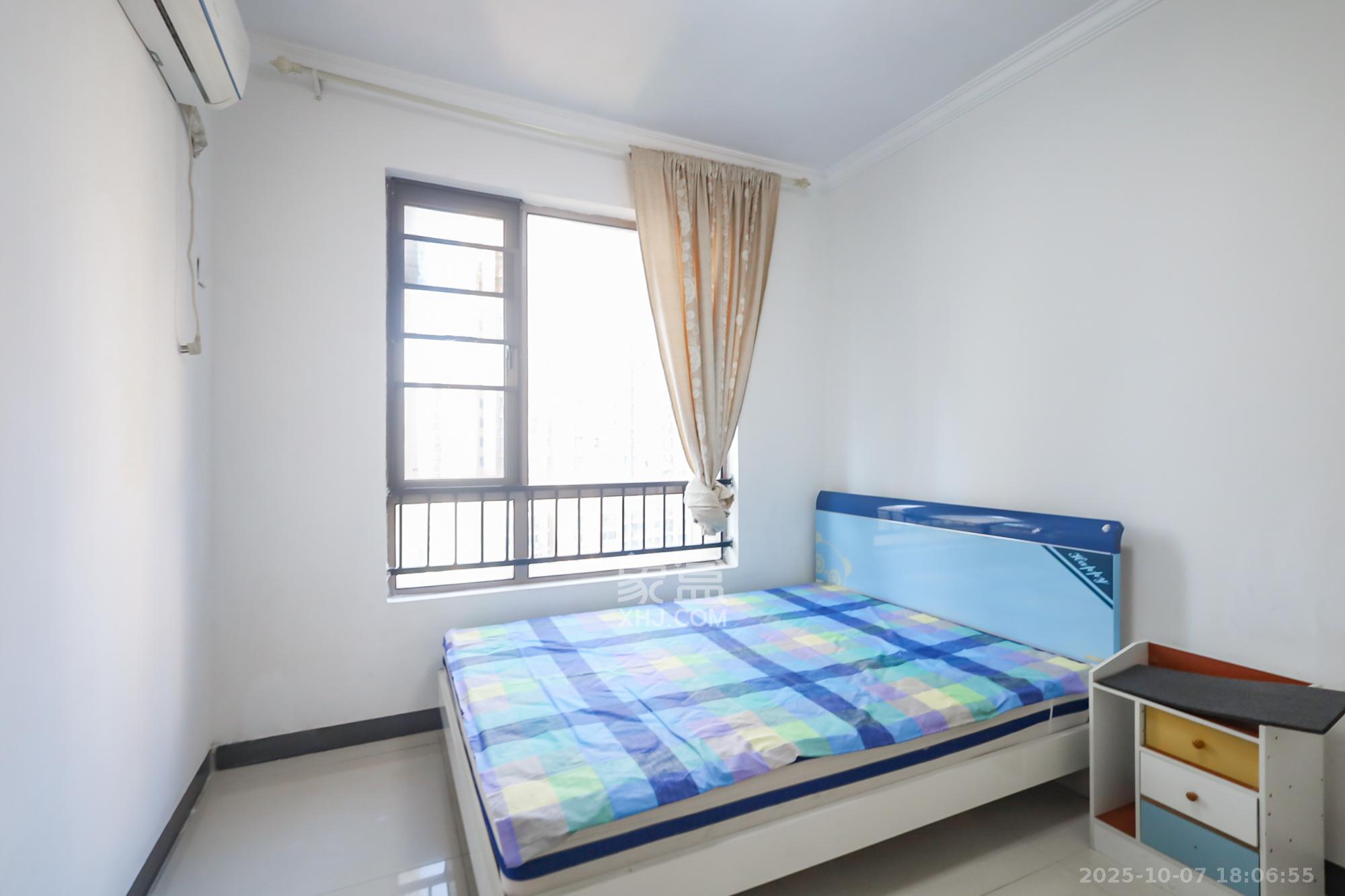 世茂铂翠湾二期 3室2厅1卫 126.0万 世茂铂翠湾二期 3室2厅1卫 126.0万卧室