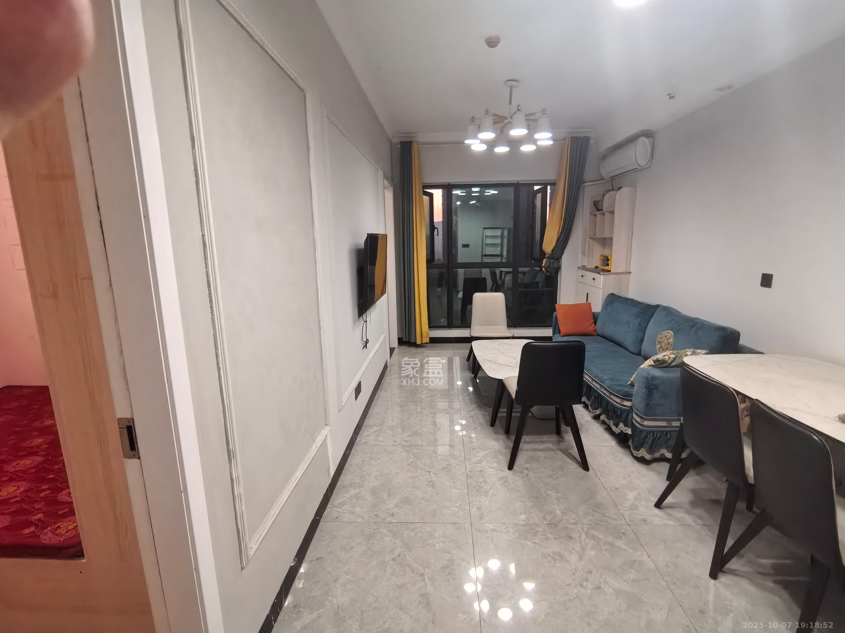 金科时代中心  2室1厅1卫    2000.0元/月室内图