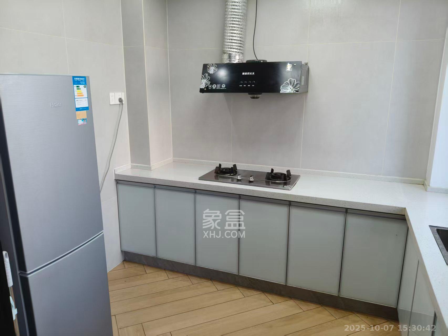 中冶中央公园 3室2厅2卫 3200.0元/月 中冶中央公园 3室2厅2卫 3200.0元/月室内图