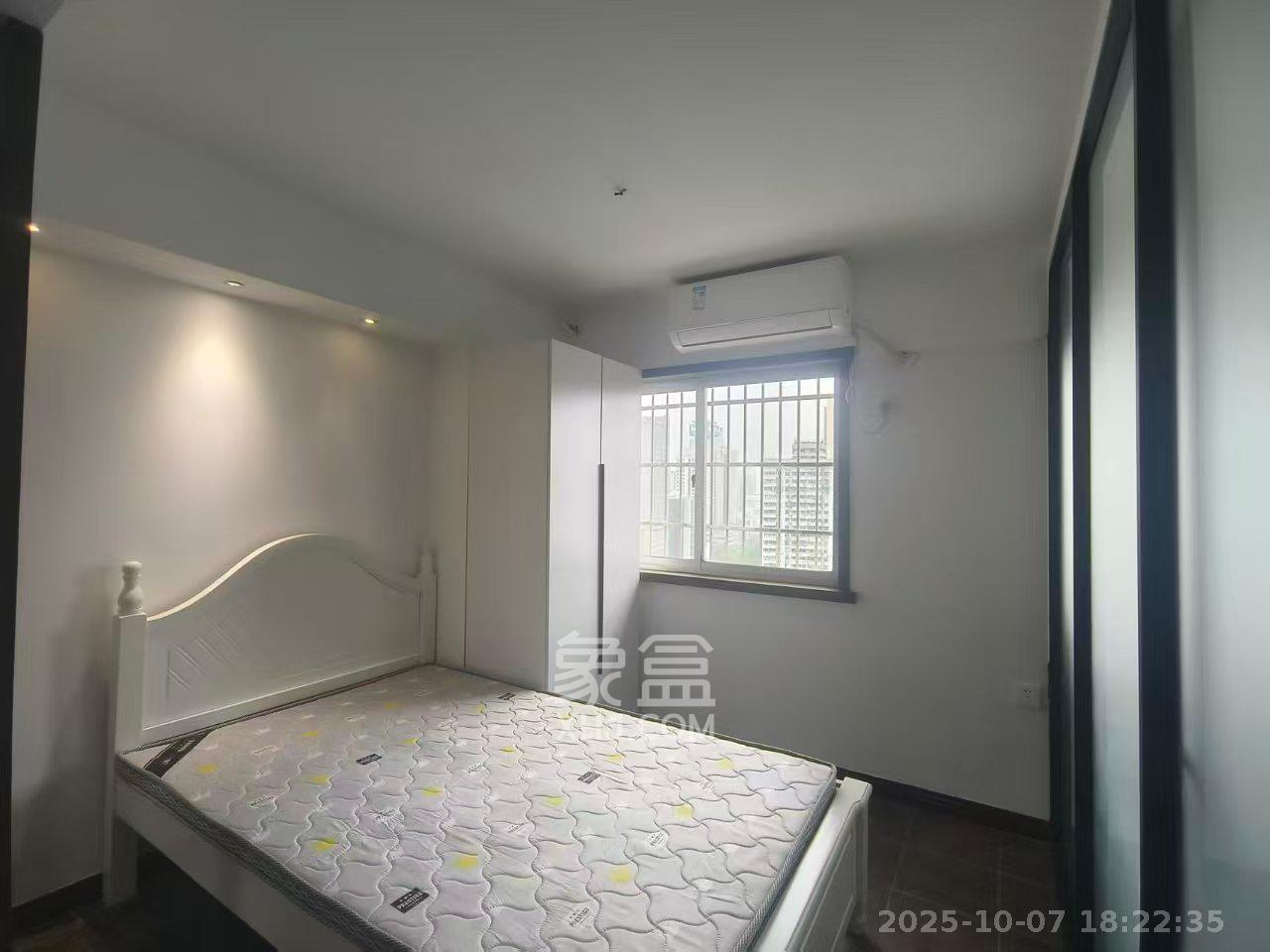 宏景名厦  2室1厅1卫    2600.0元/月室内图