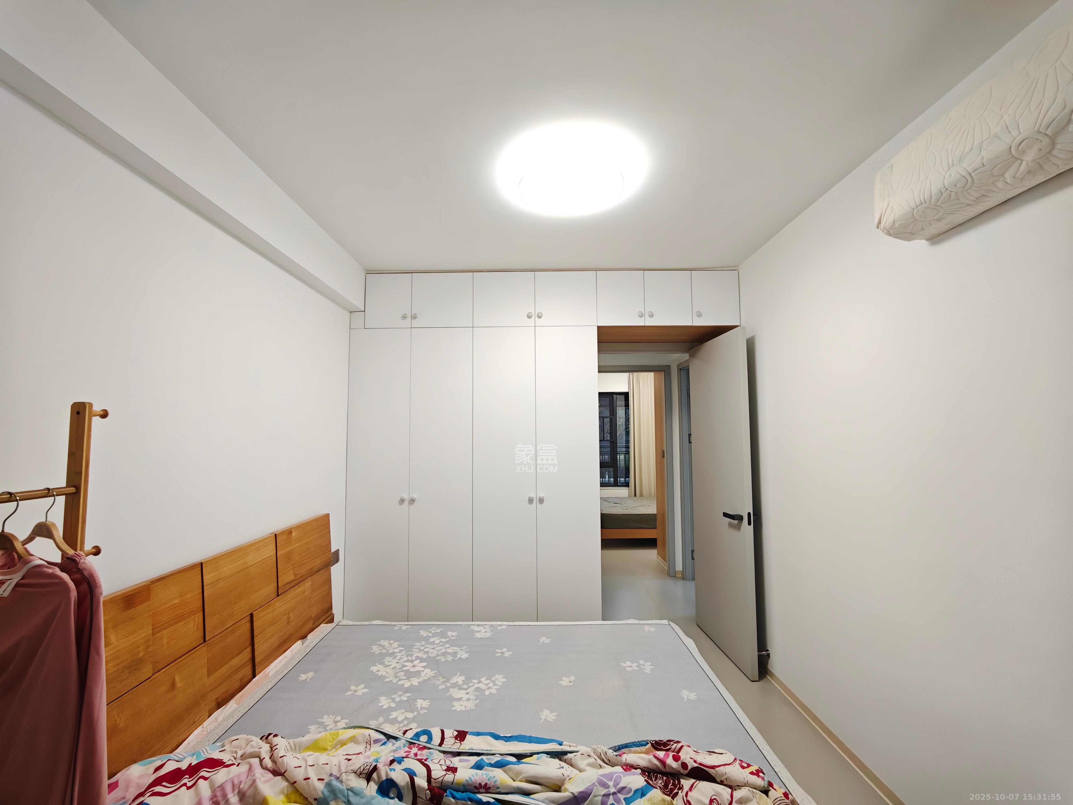 卓越伊景苑  3室2厅2卫    118.0万