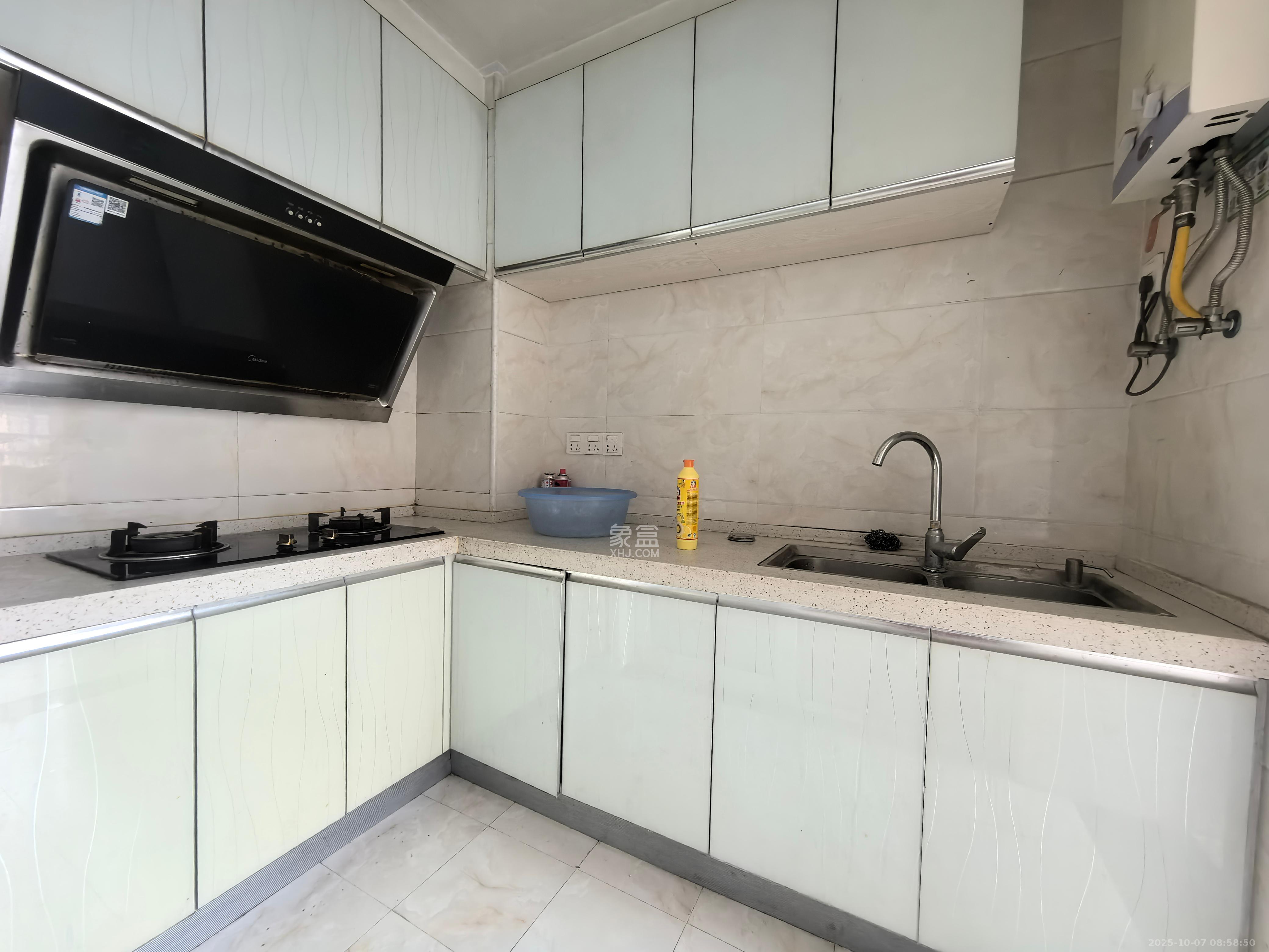 杜鹃文苑  2室2厅1卫    1800.0元/月室内图